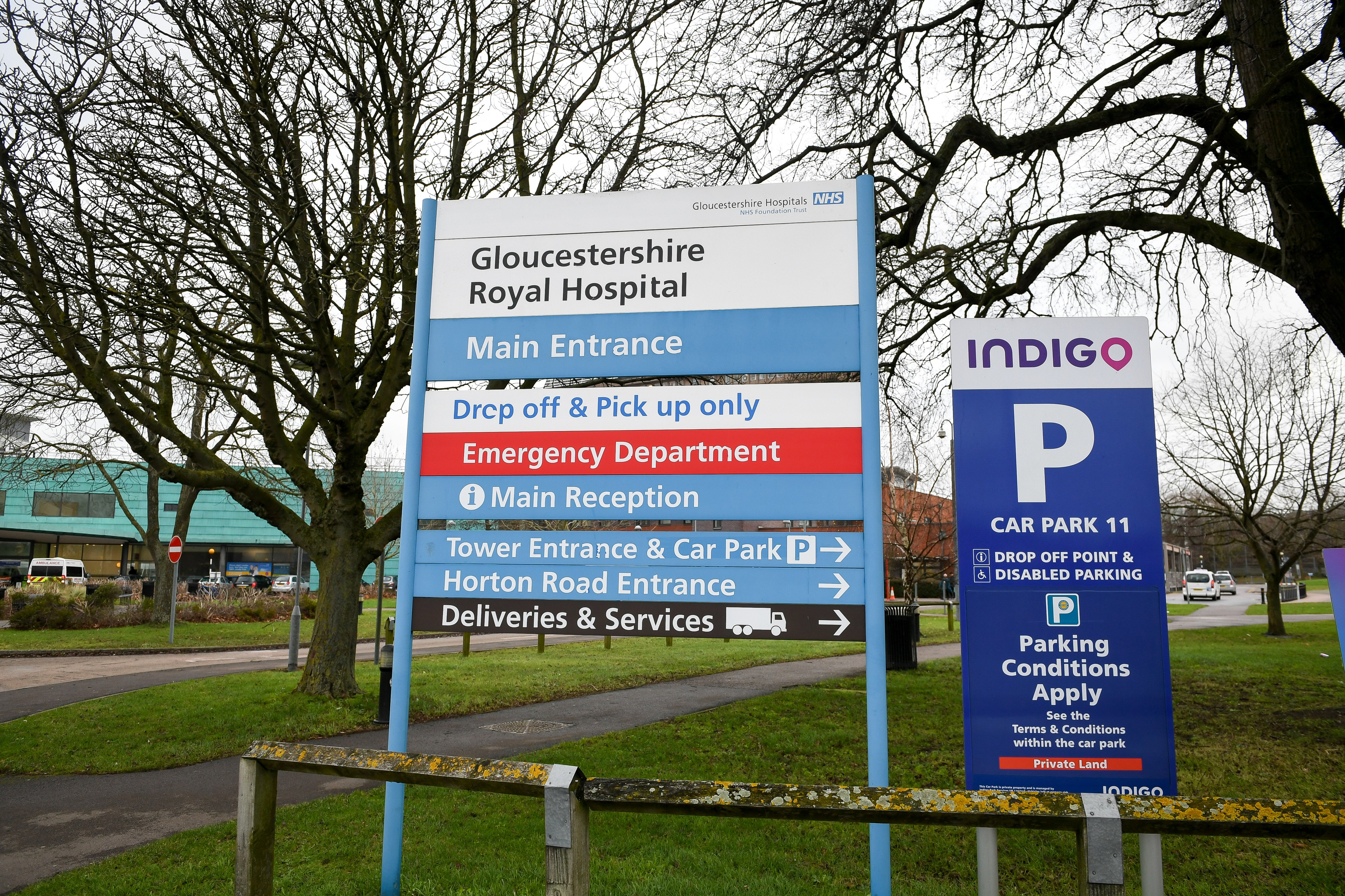 The Gloucestershire Royal Hospital main entrance and emergency department sign