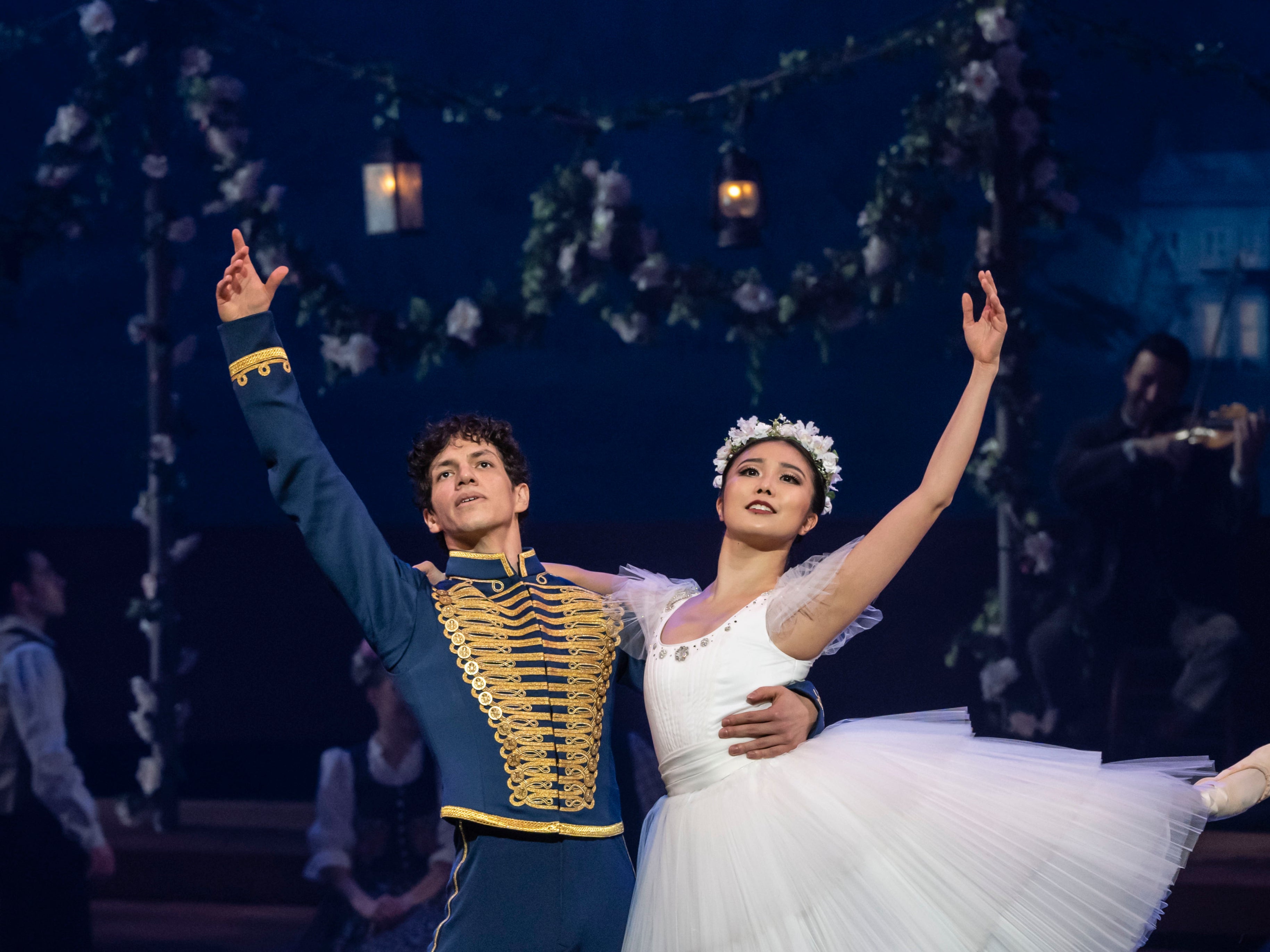 Isaac Hernandez and Shiori Kase in Tamara Rojo’s ‘Raymonda’ by English National Ballet