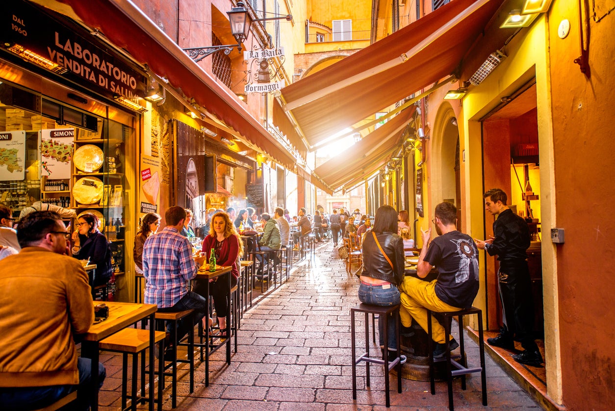 Diners in Bologna