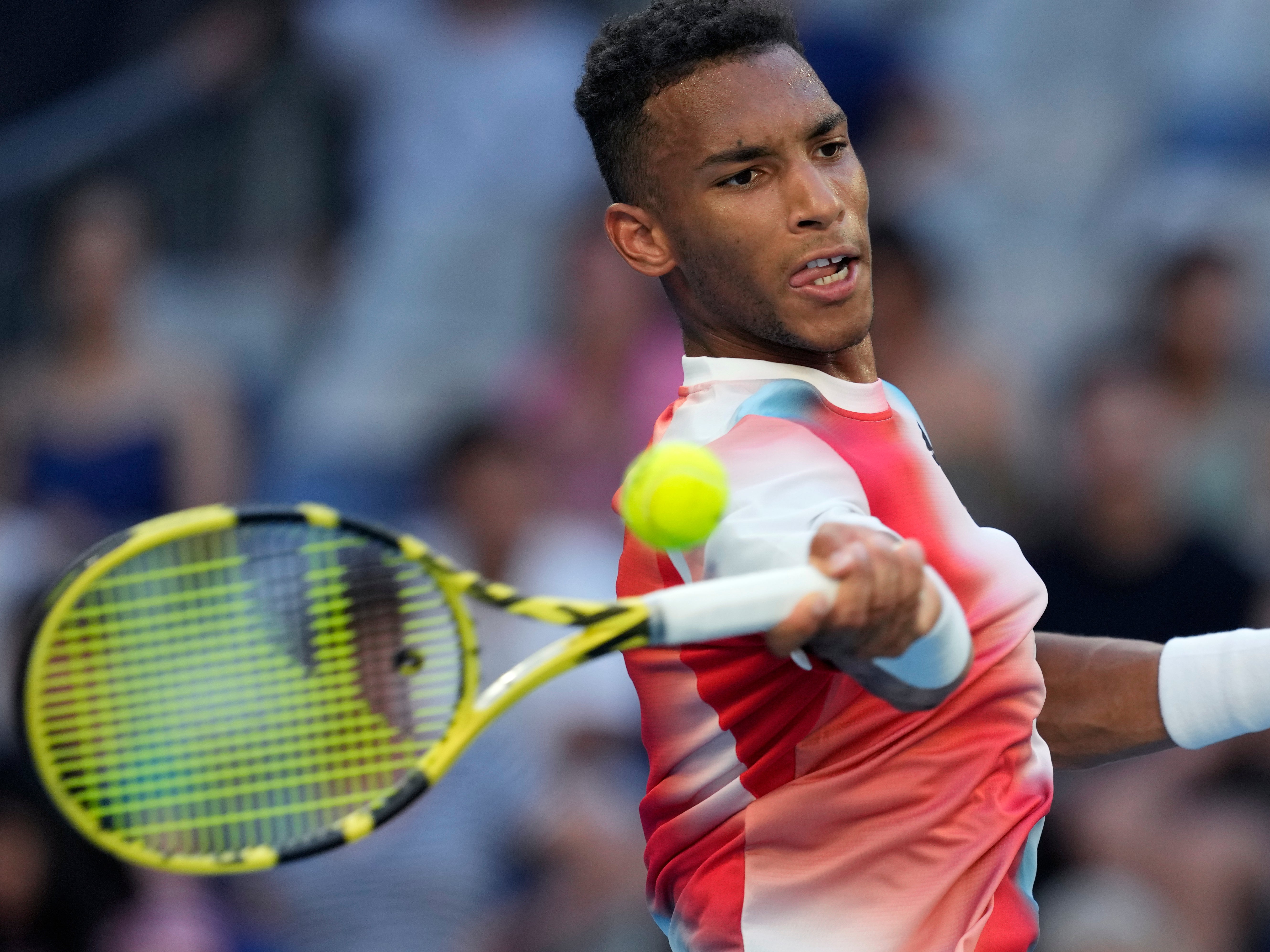 Felix Auger-Aliassime overpowered Dan Evans