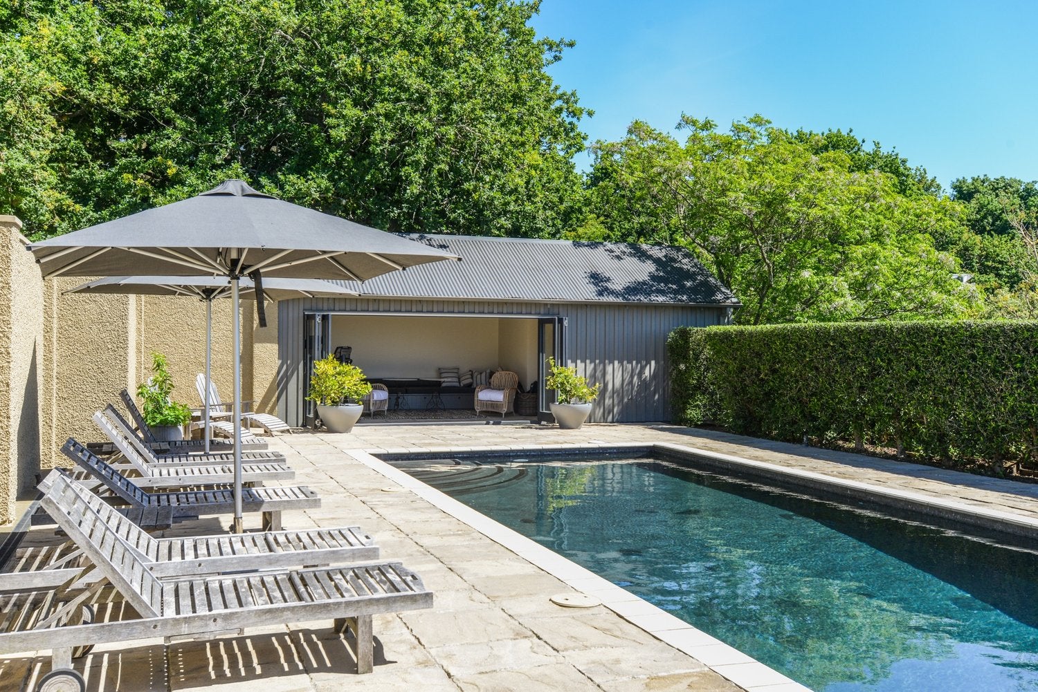 The idyllic pool at Cumberbatch’s hideaway