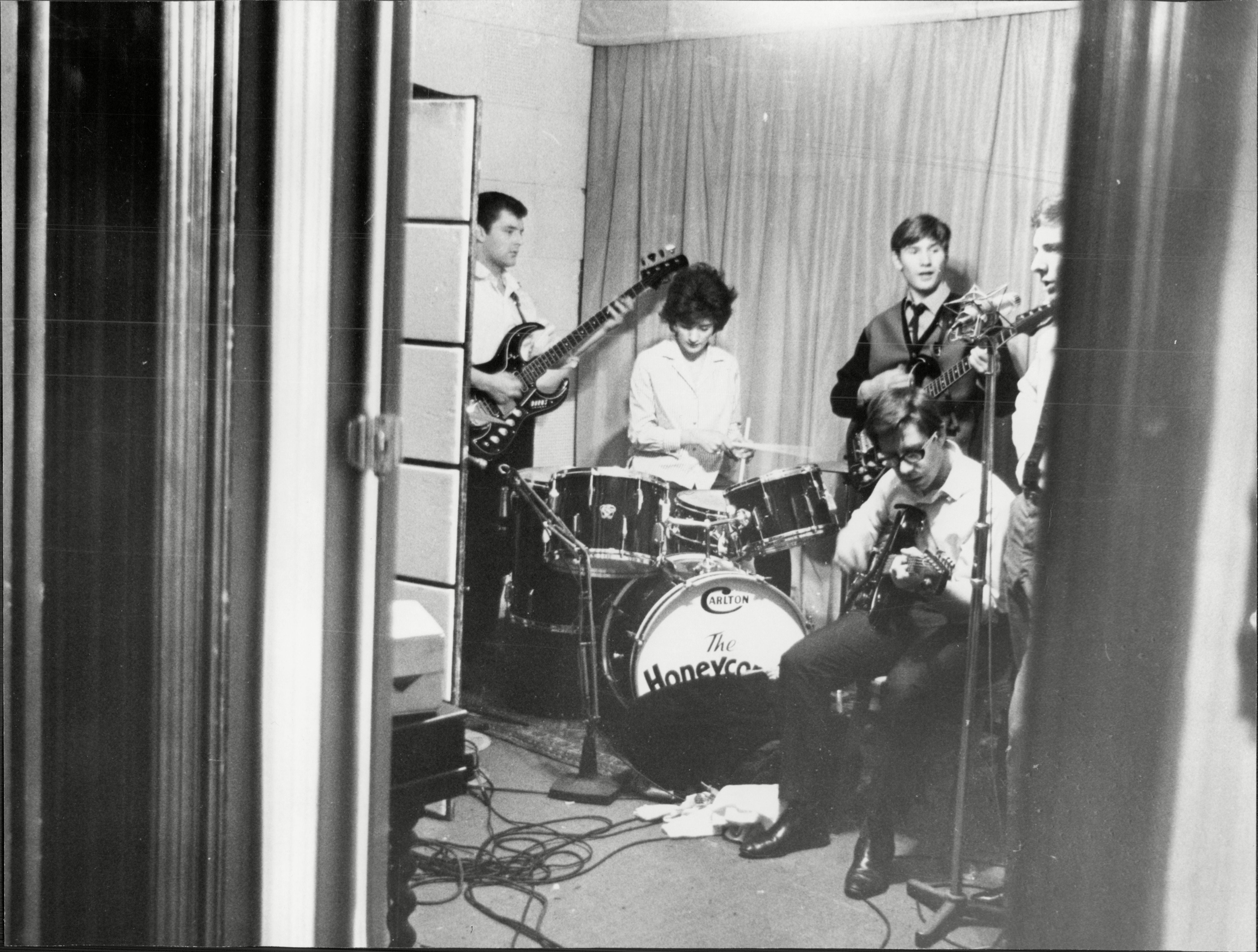 Joe Meek recording with The Honeycombs