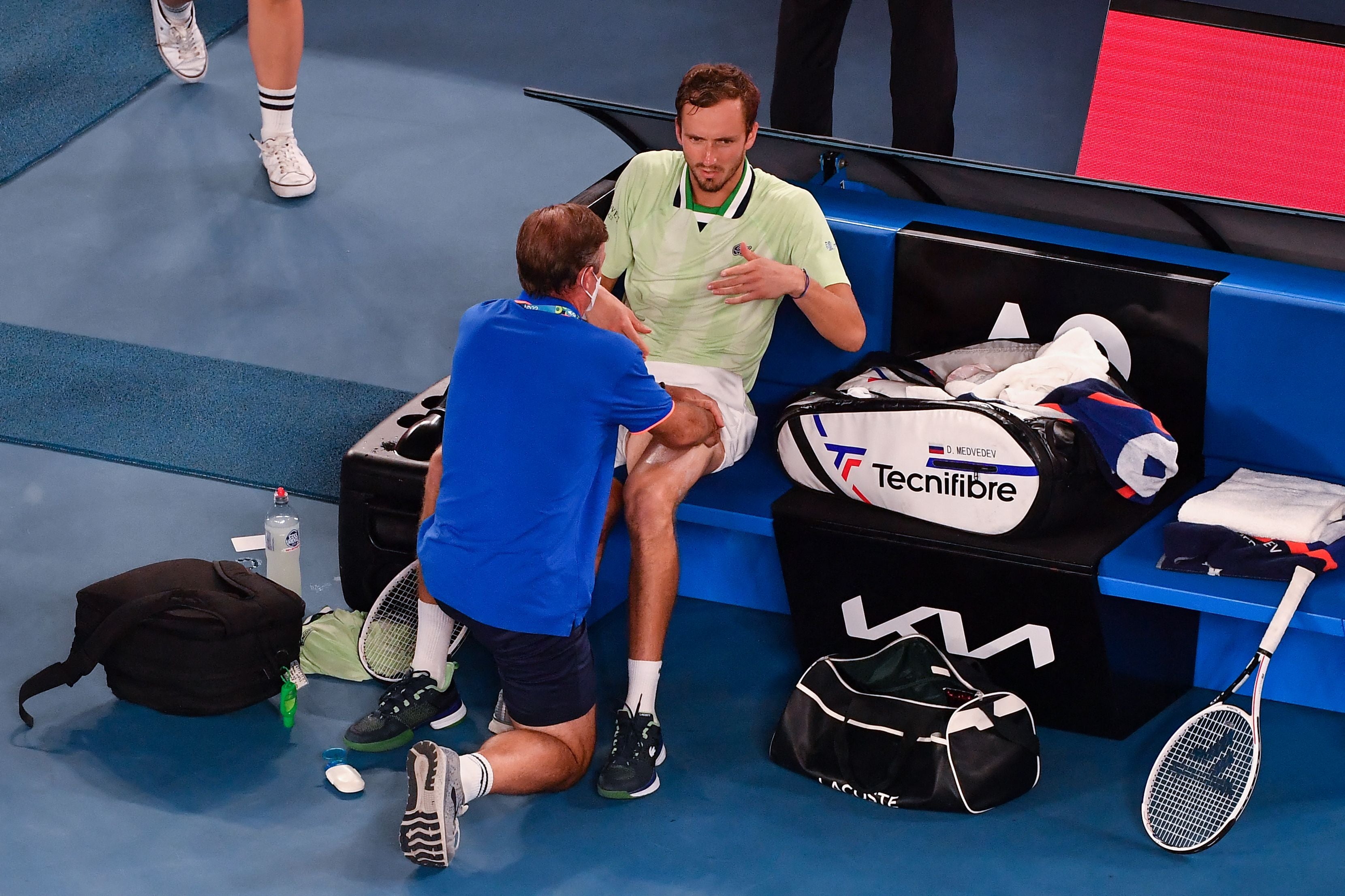 Daniil Medvedev called a trainer during the match