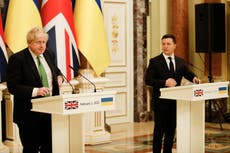 PM warns Moscow of sanctions if a Russian toecap crosses further into Ukraine