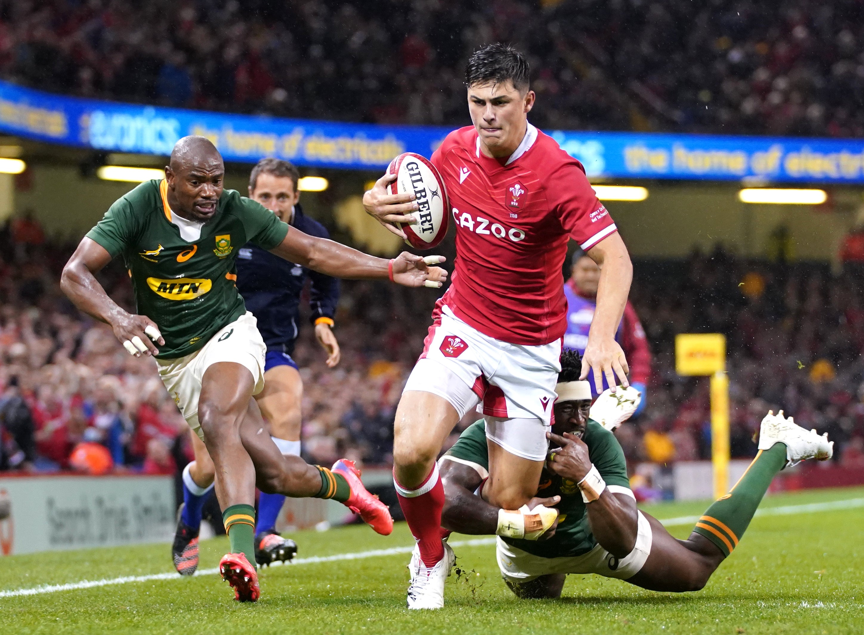 Gloucester star Louis Rees-Zammit in action for Wales