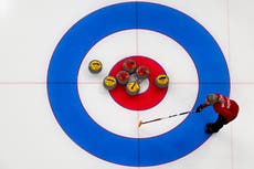 What does having the hammer mean in curling and how do you get it? The rules explained