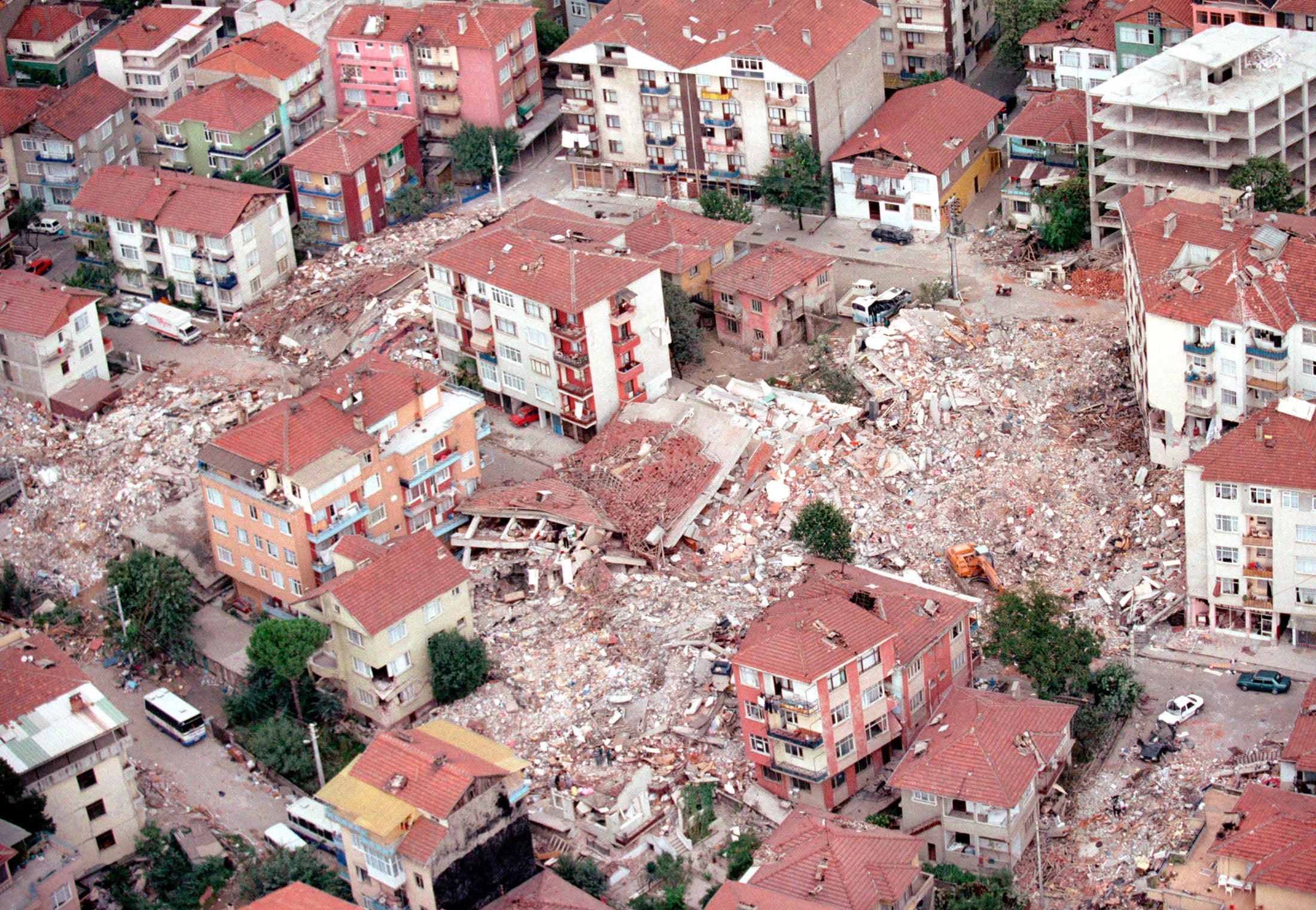 The ruins of Izmit after the first earthquake