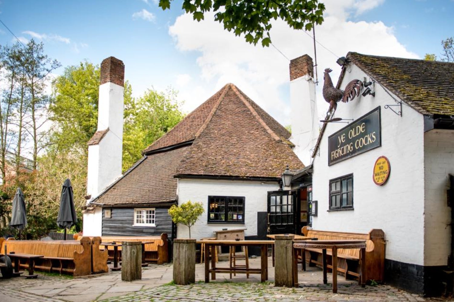 Ye Olde Fighting Cocks pub has closed due to Covid