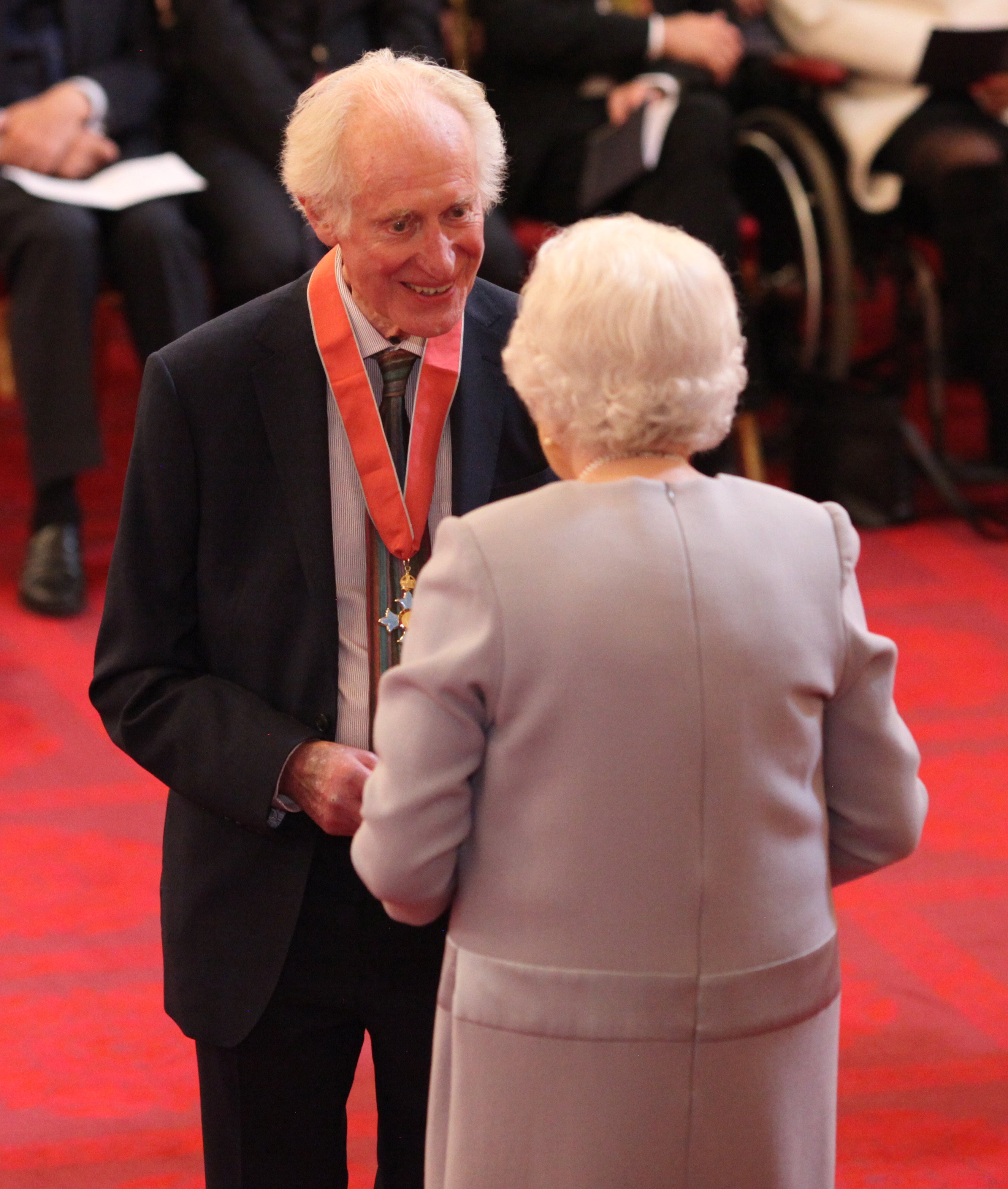 Bamber Gascoigne receives a CBE from the Queen in 2018