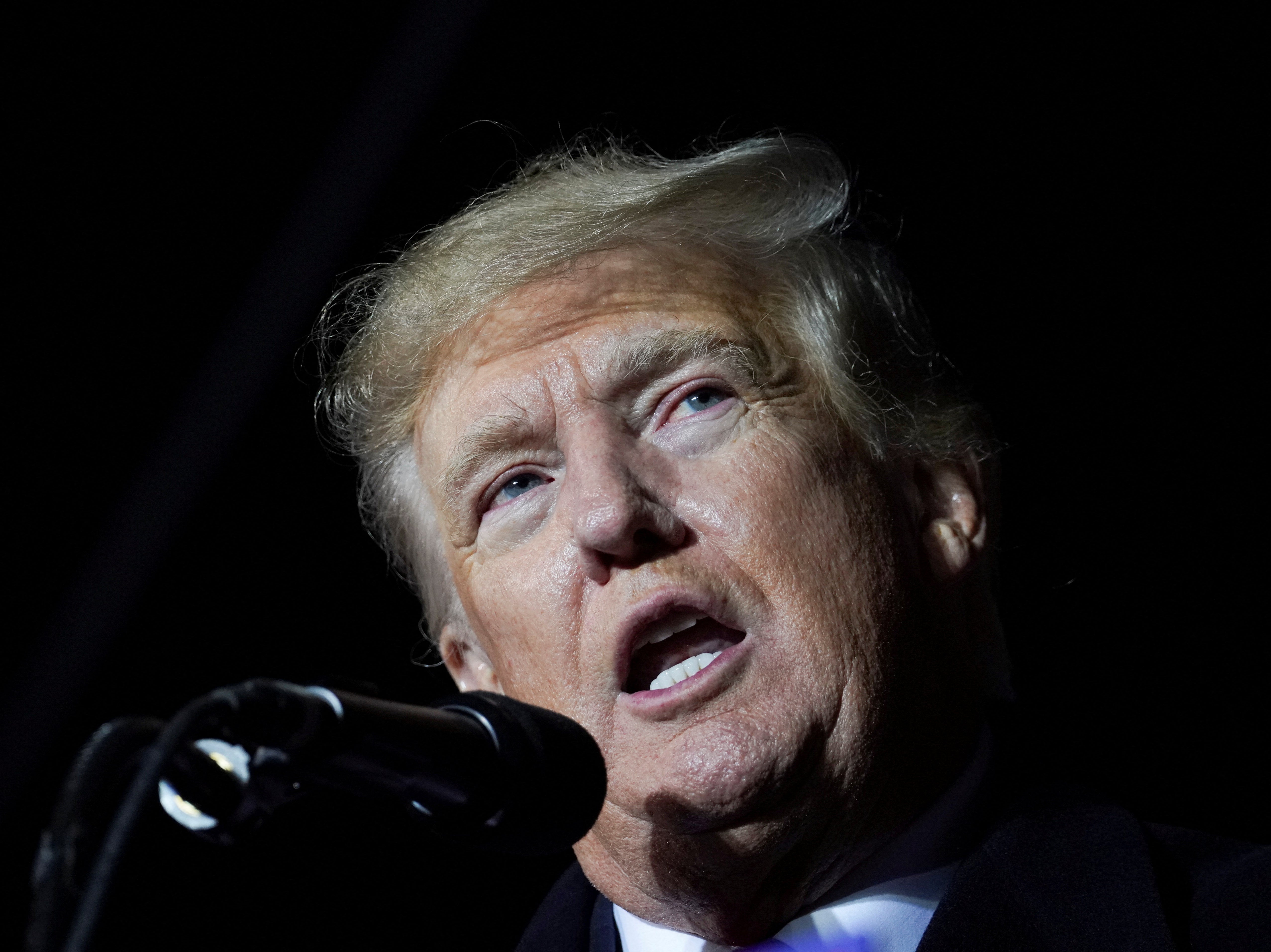 Donald Trump addresses supporters in Texas