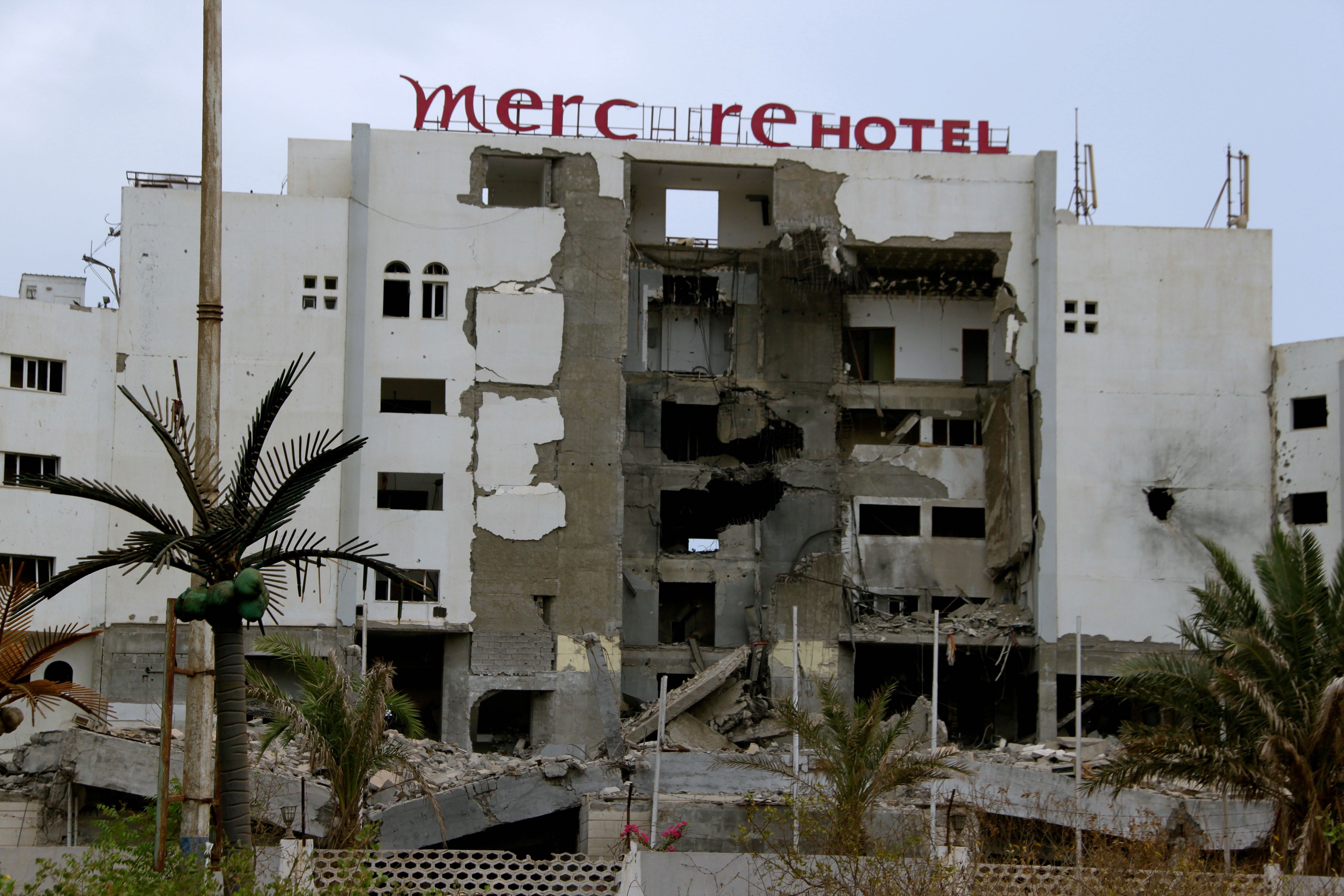 Mercure Hotel in Aden wrecked by bombings