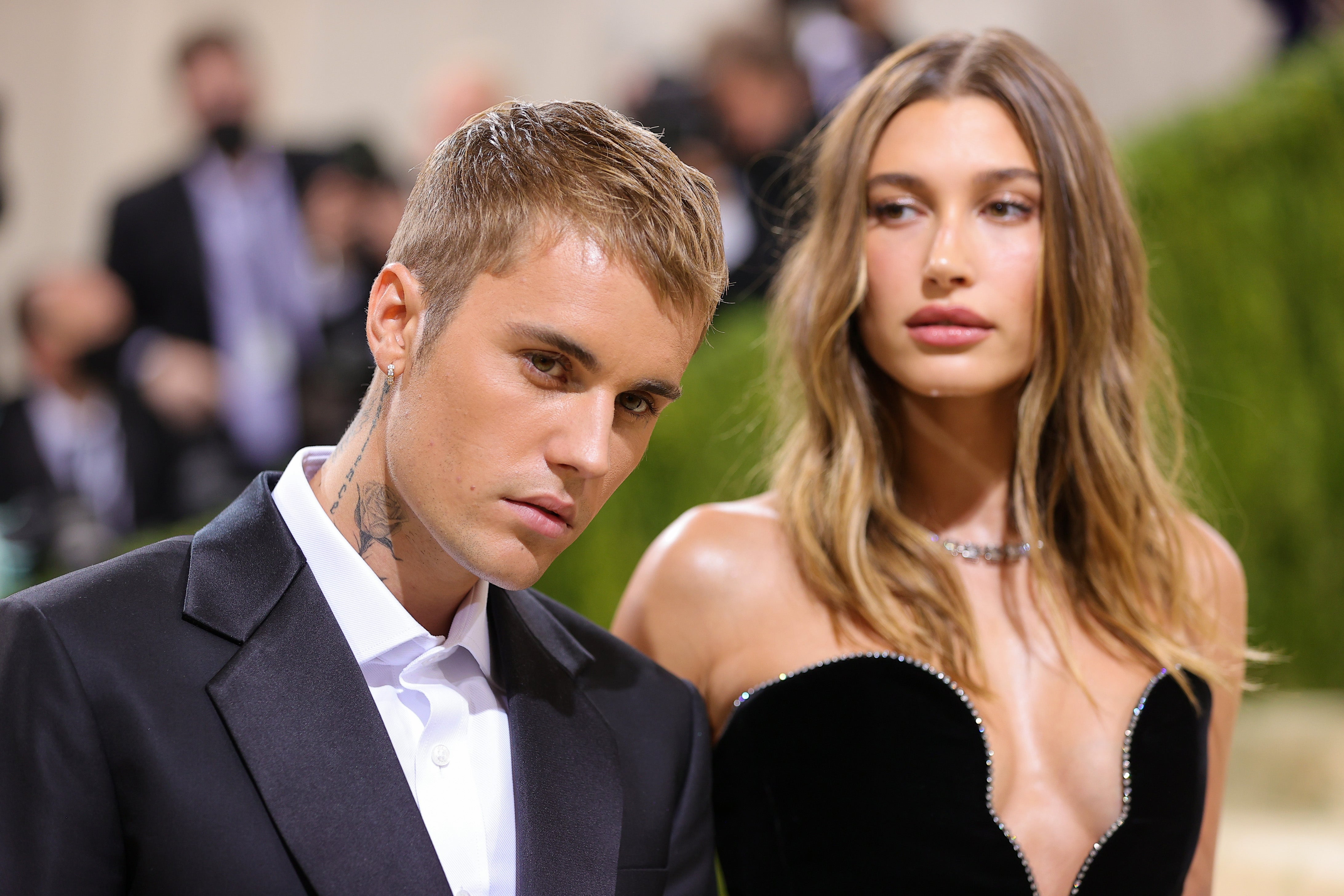 Bieber y su esposa Hailey fueron vistos saliendo rápidamente del afterparty