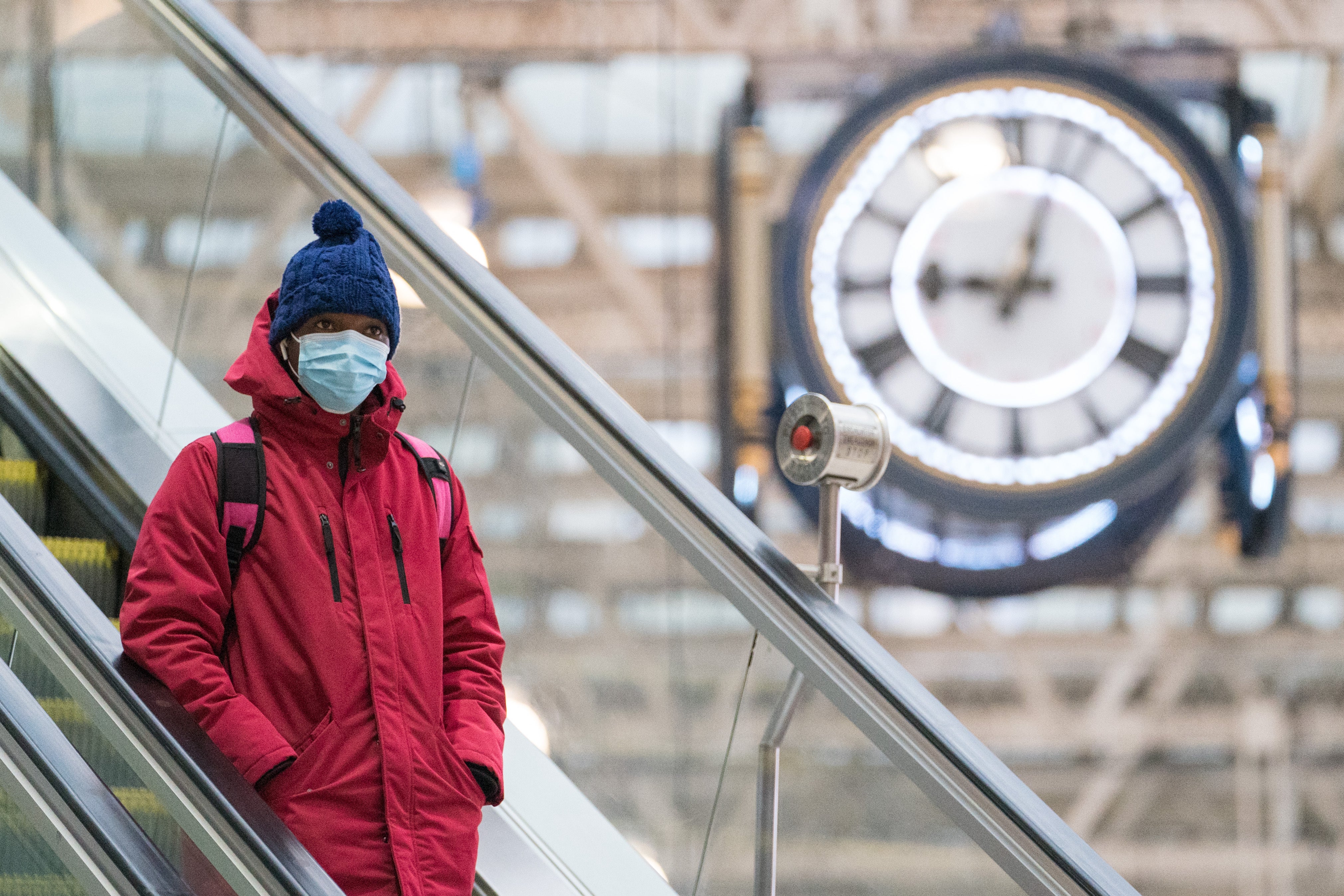 Four in five say that one of the benefits of hybrid working is less commuting (Dominic Lipinski/PA)