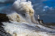 UK weather: ‘Danger to life’ warning as Storms Dudley and Eunice to batter Britain with snow and 90mph winds
