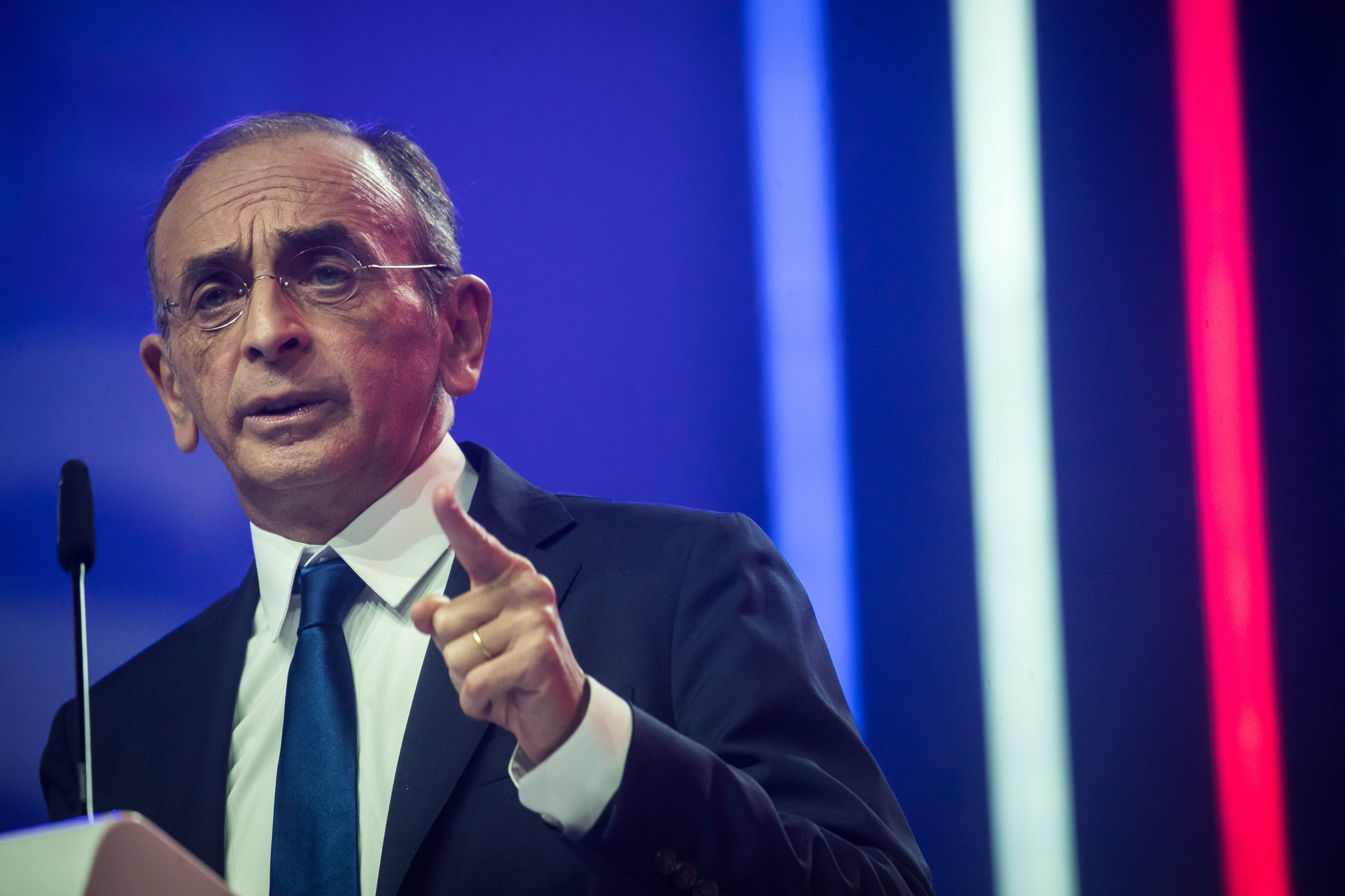 French far-right candidate Eric Zemmour addresses his supporters in Lille