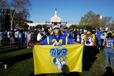 Rams fans cheer Super Bowl champs at LA victory parade