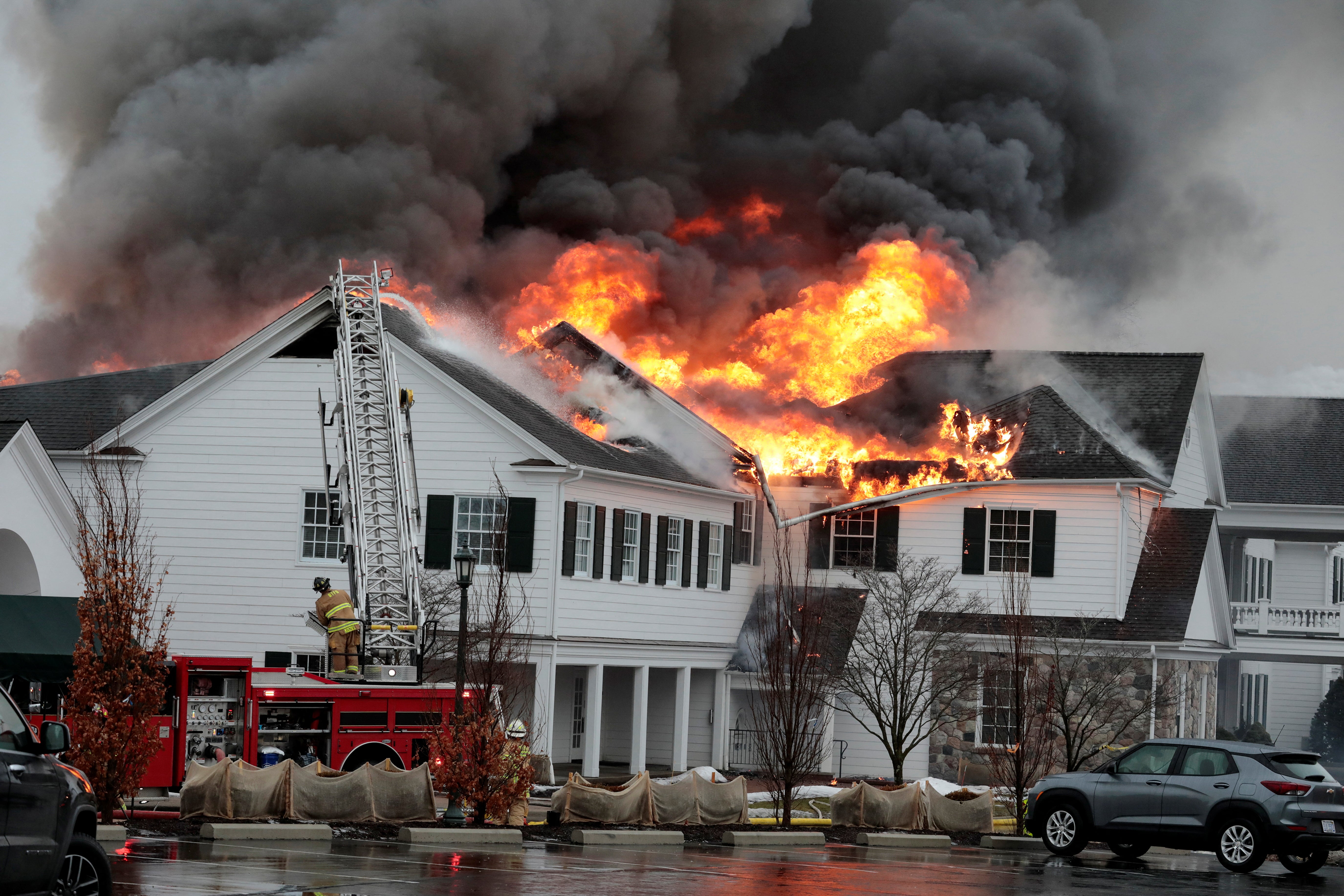 A blaze rages at Oakland Hills Country Club