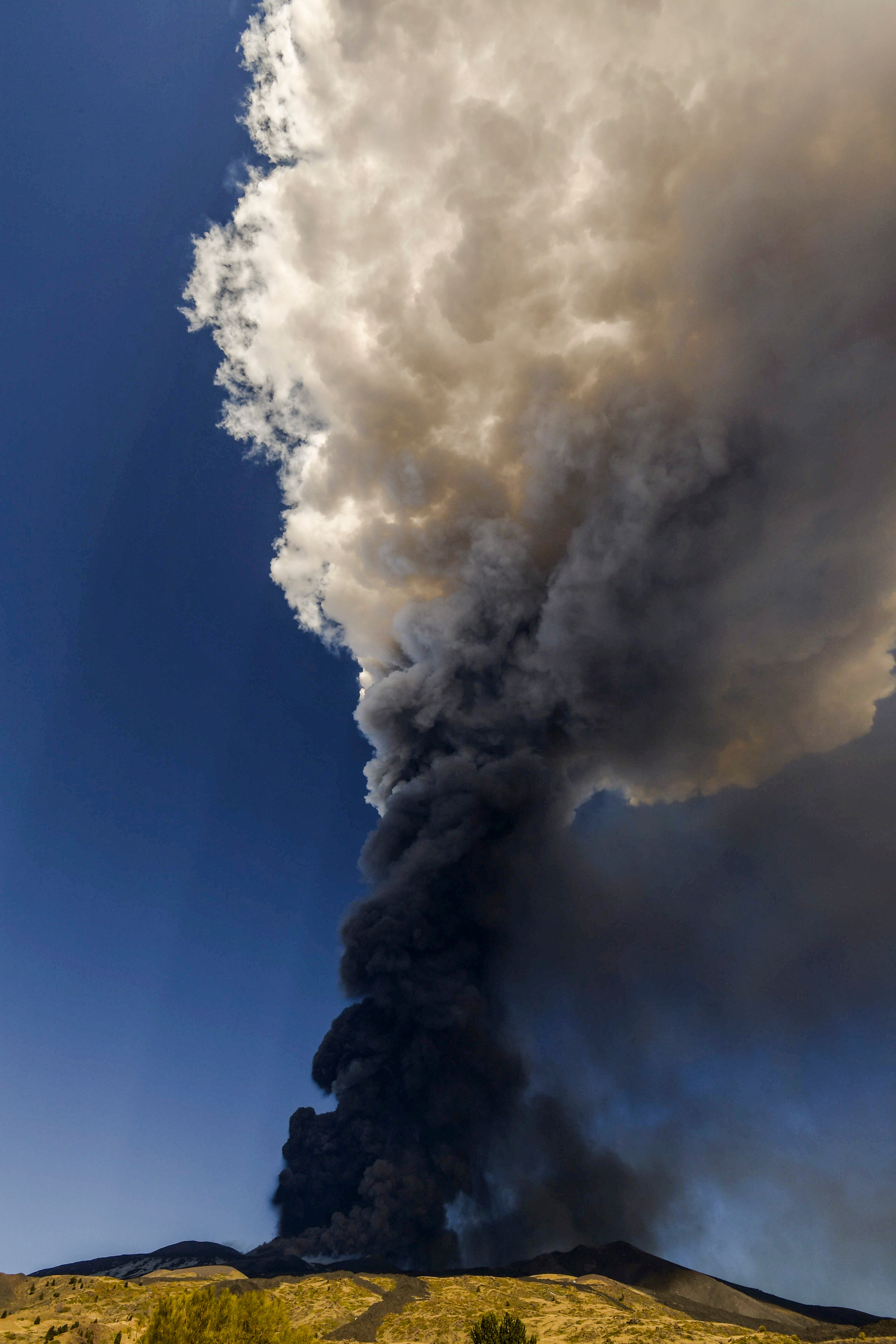 Italy Etna Eruption