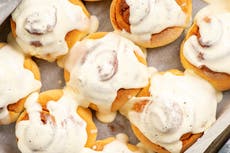 No-yeast cinnamon rolls that are ready in under an hour