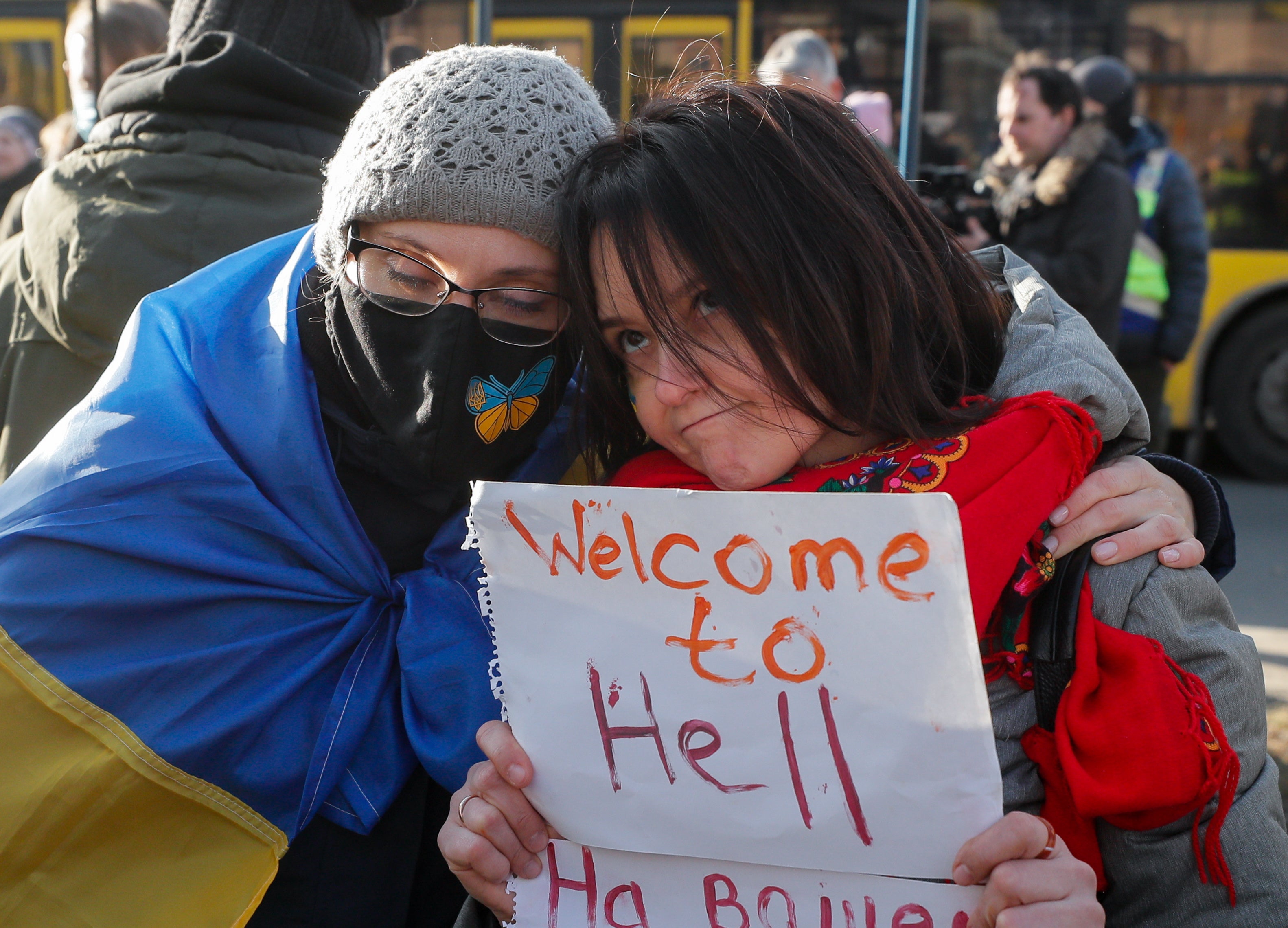 Ukrainians protest in front of the Russian embassy in Kiev