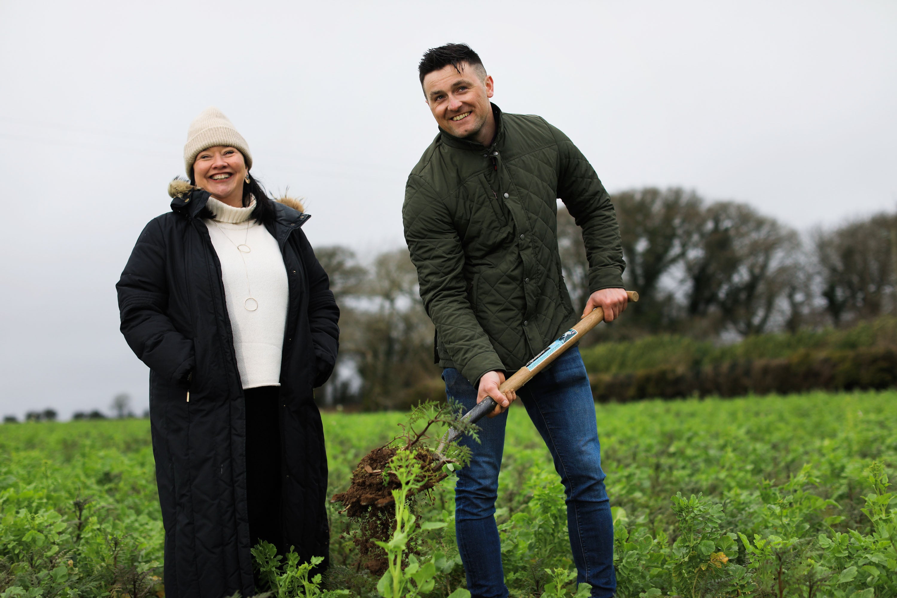 NO FEE PICPIC JULIEN BEHAL PHOTOGRAPHYPictured is Grainne Wafer, Guinness Global Brand Director, Diageo Ireland, alongside Walter Furlong, Cooney Furlong Grain, Co. Wexford, as Guinness announces it is working with barley farmers on an ambitious, three-year regenerative agricultural pilot programme which aims to drive positive outcomes for the planet and farmer livelihoods.MORE INFO CONTACT emily.carew@ogilvy.com