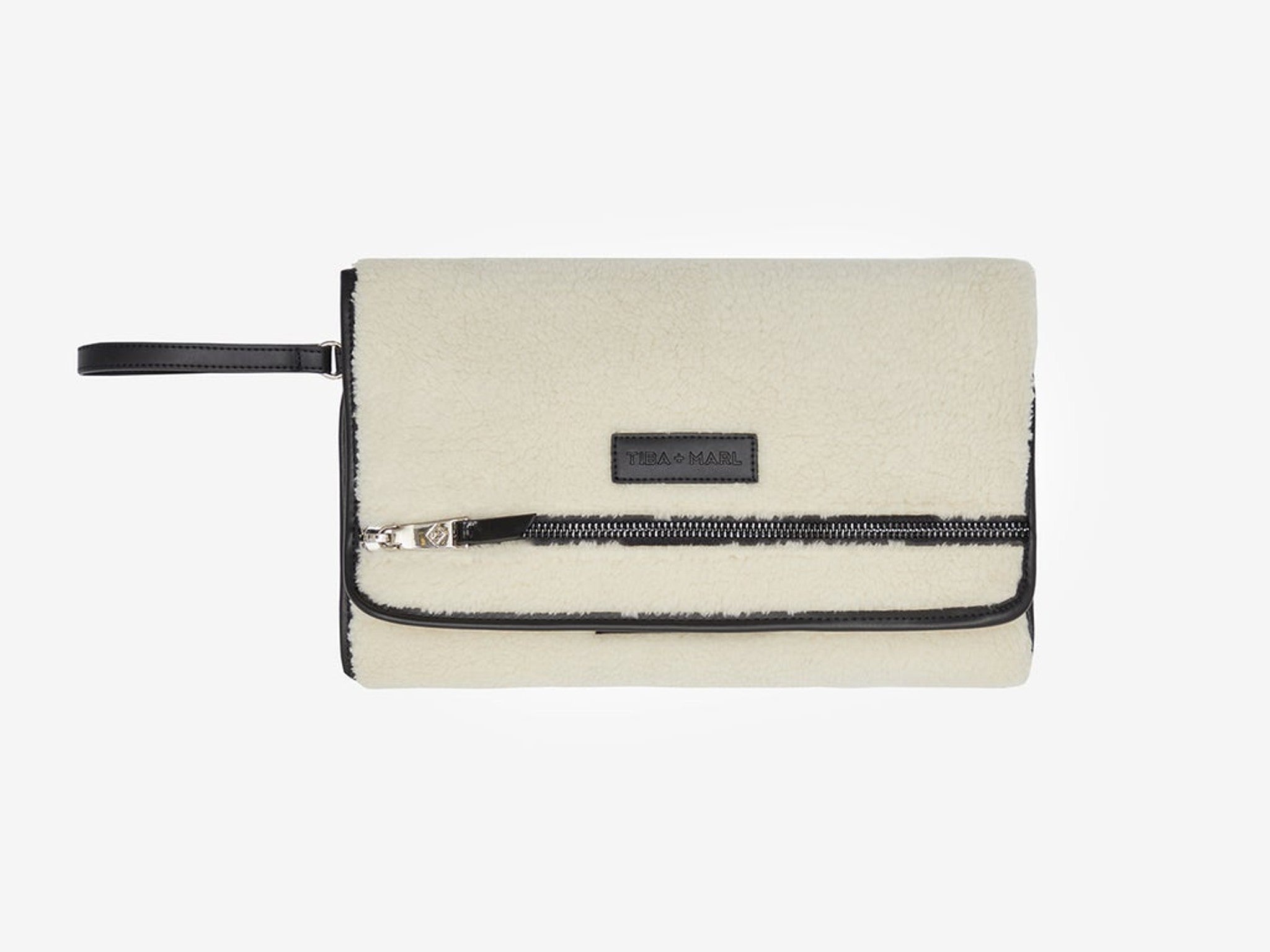 Tiba + Marl Etta changing clutch indybest