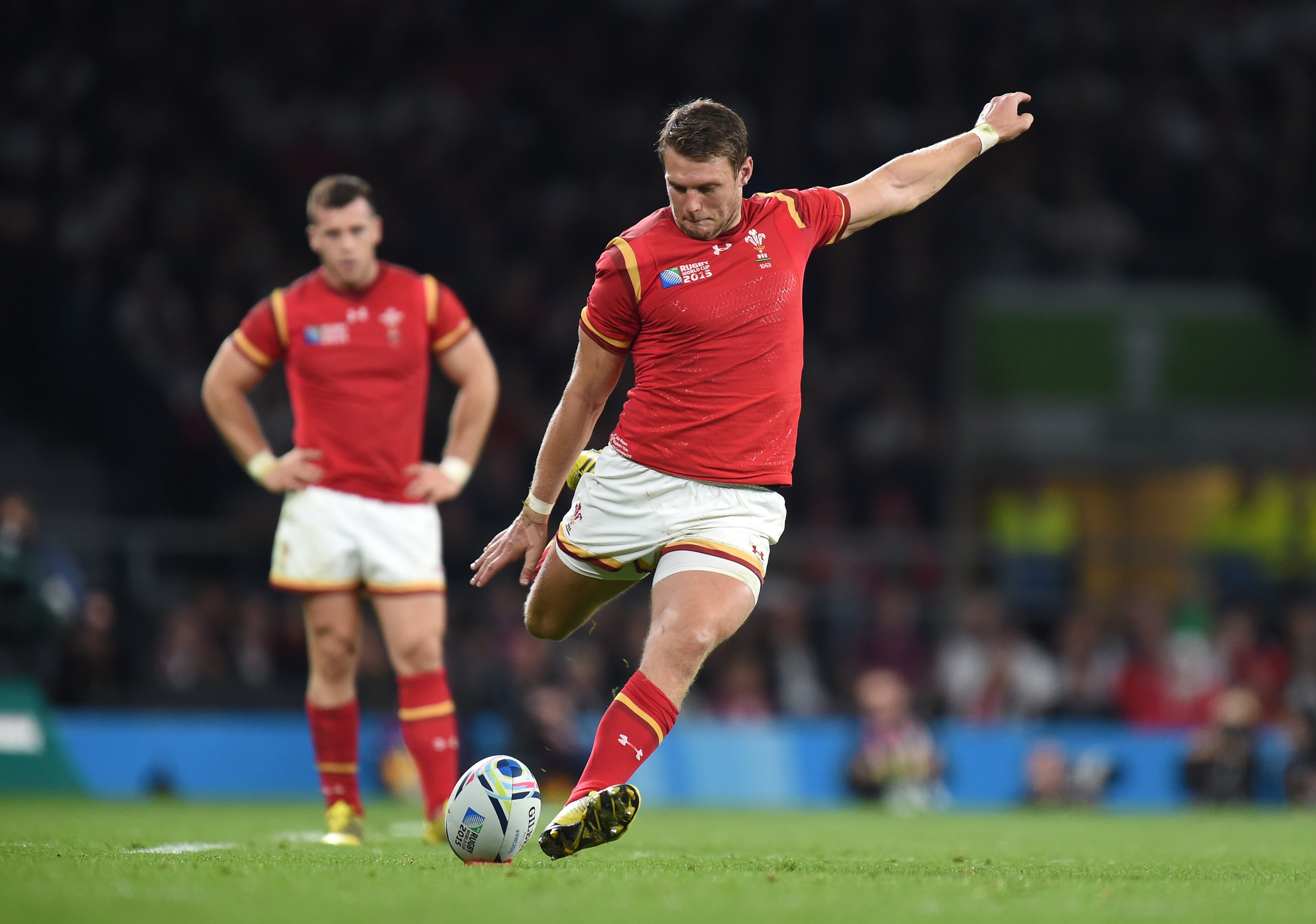 Dan Biggar helped kick Wales to victory at Twickenham in 2015