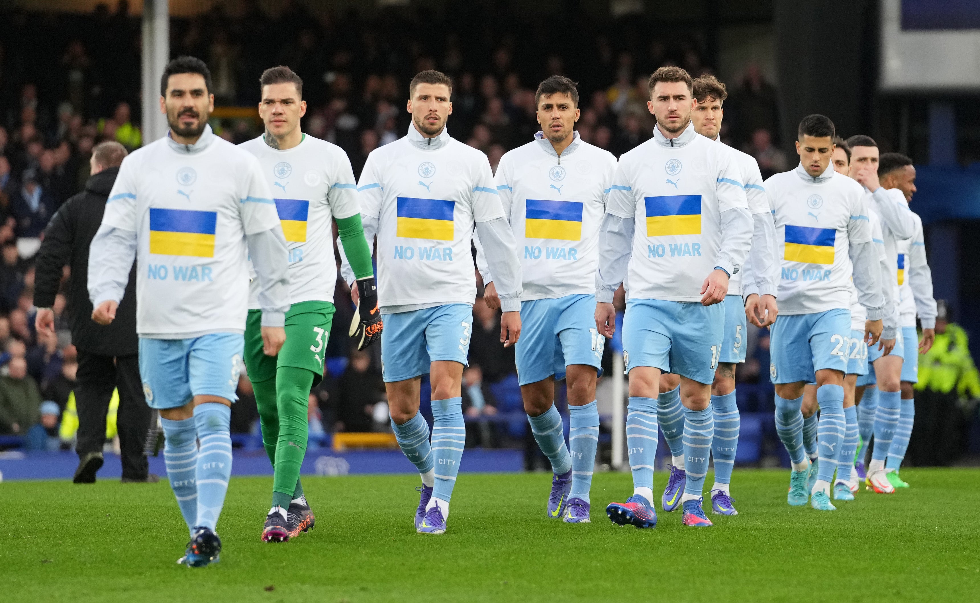 Manchester City players wore ‘No War’ t-shirts in solidarity with Ukraine