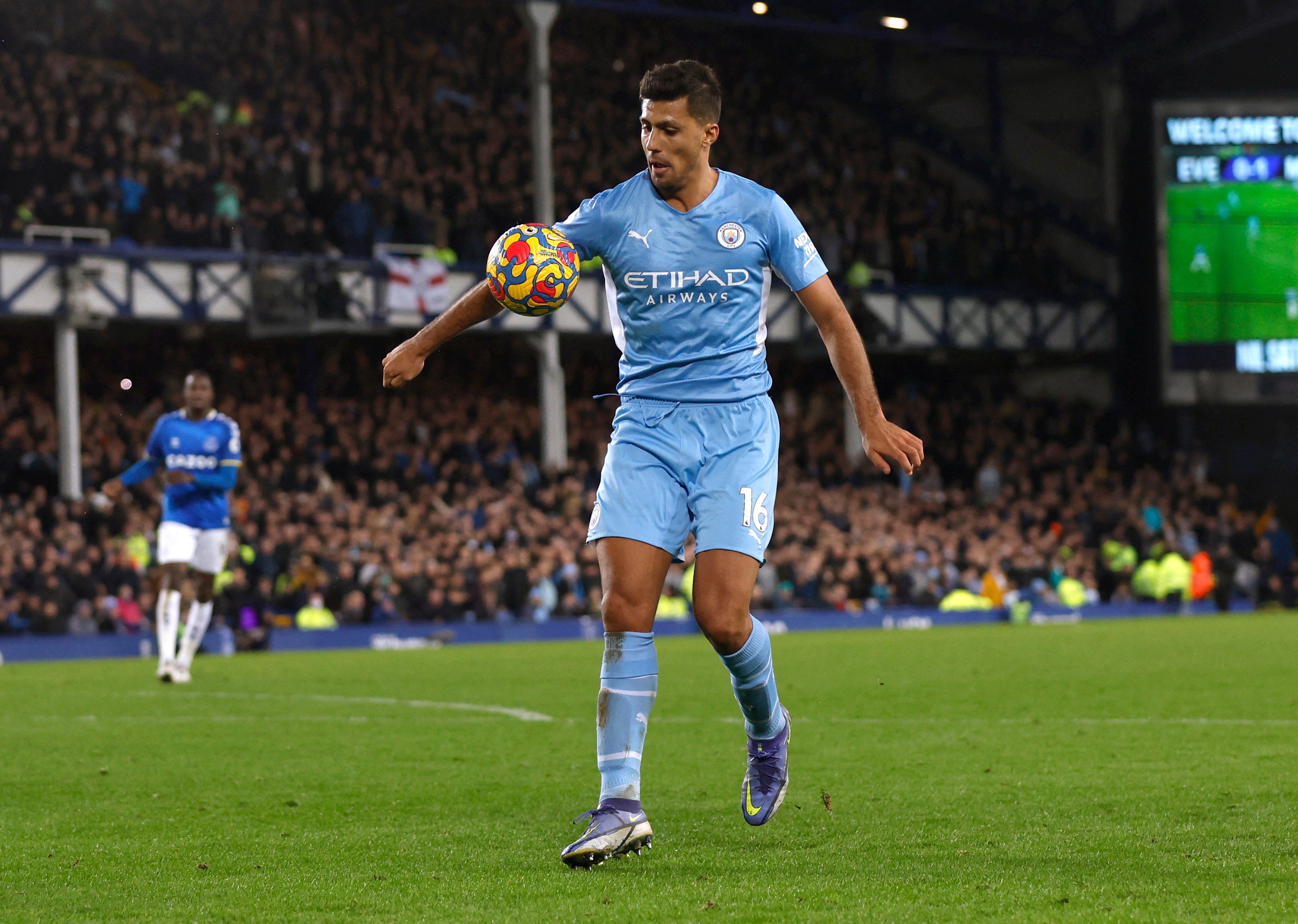 Rodri appeared to handle the ball in his own area but VAR ruled that it wasn’t a penalty to Everton