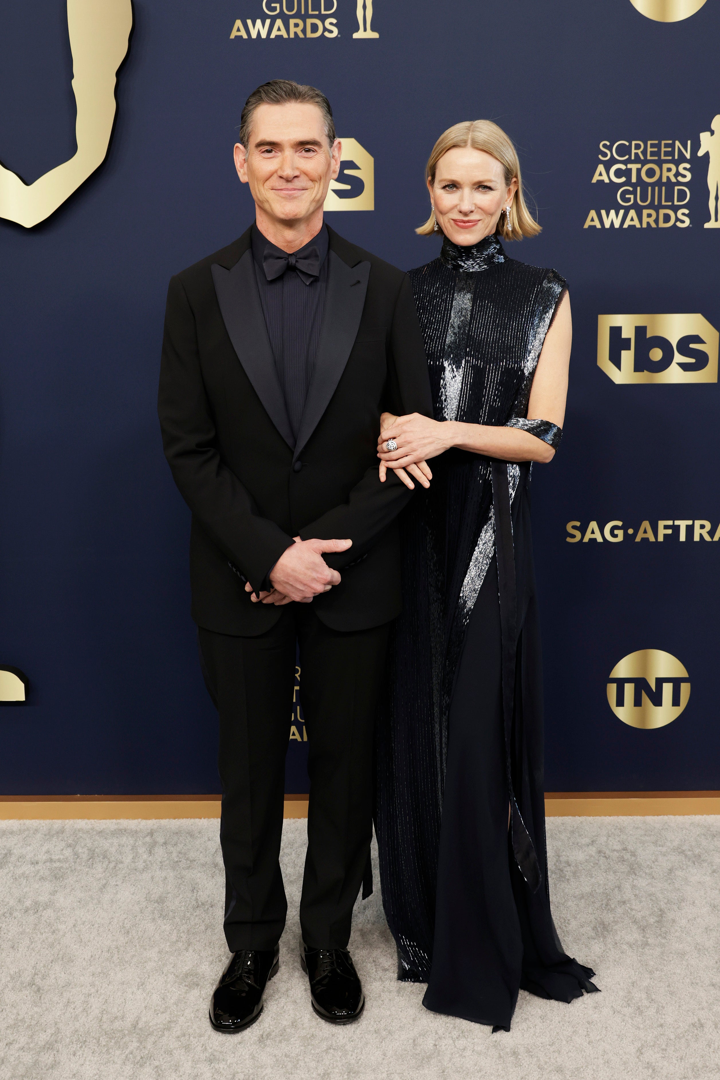 Naomi Watts and Billy Crudup make their red carpet debut at the 28th Annual SAG Awards