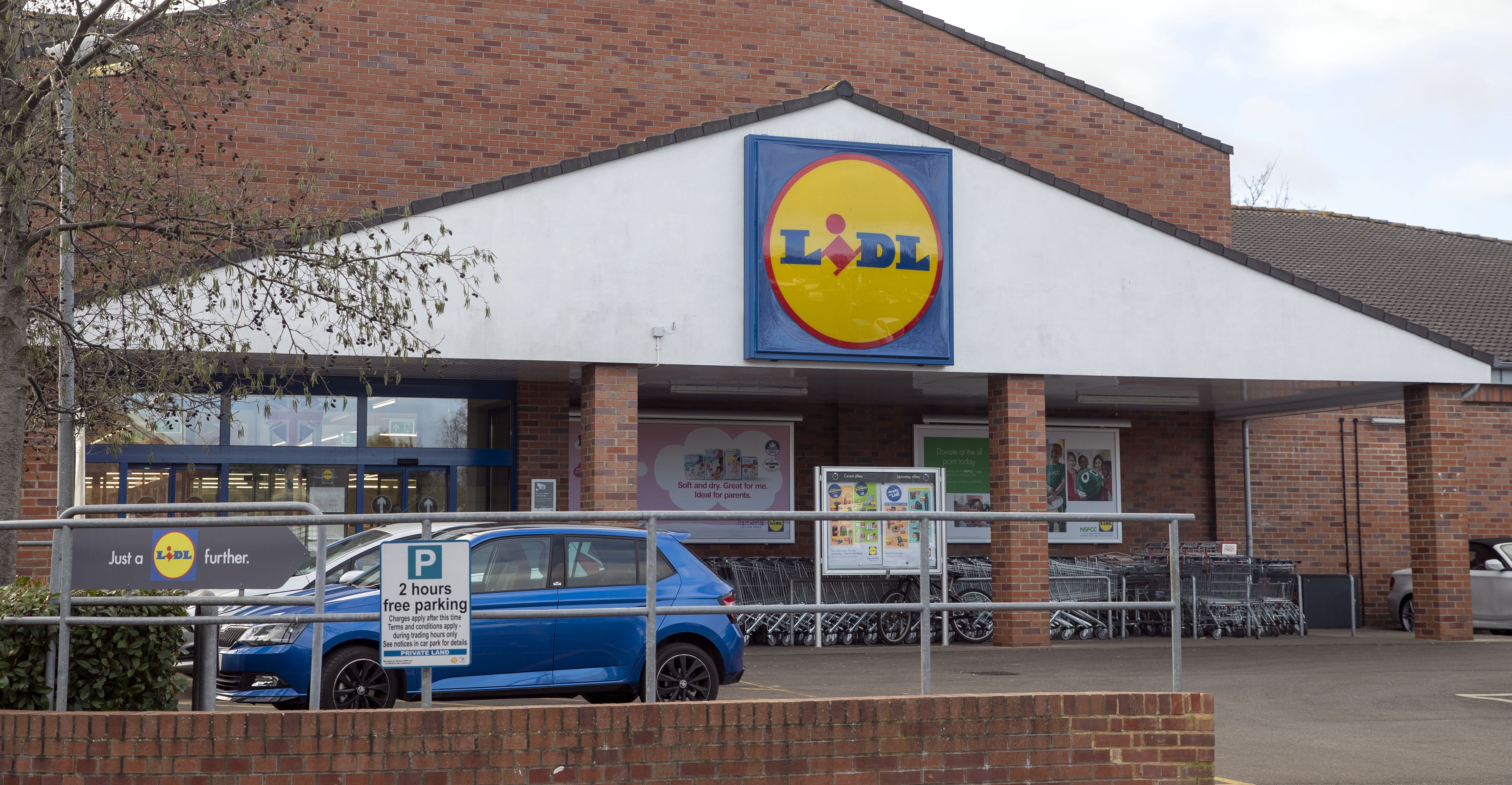 Supermarket sales fell and food prices increased in the past 12 weeks, according to Kantar (Steve Parsons/PA)