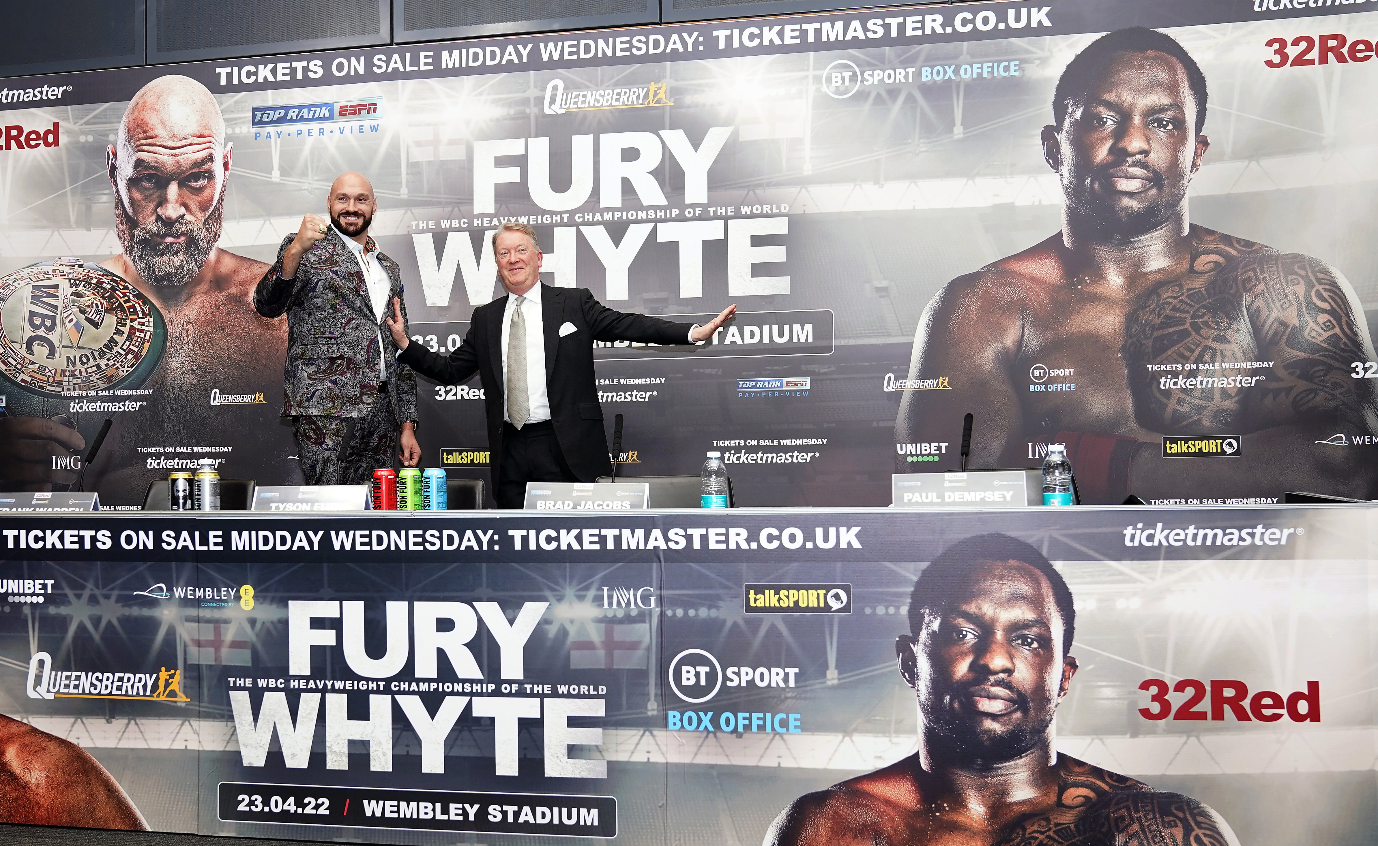 The champion and promoter Frank Warren even staged a ‘face-to-face’ (John Walton/PA)