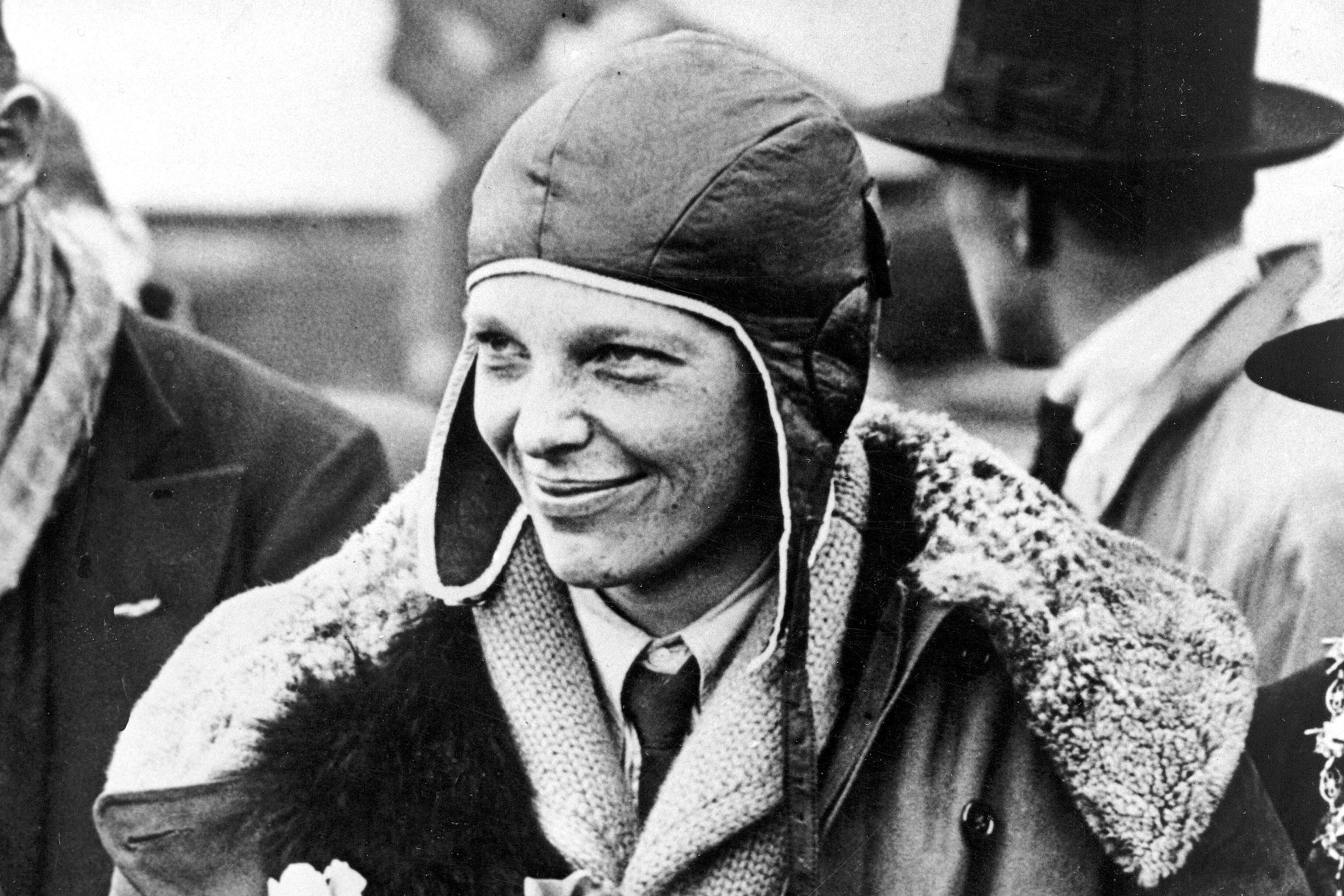 Amelia Earhart Helmet-Auction