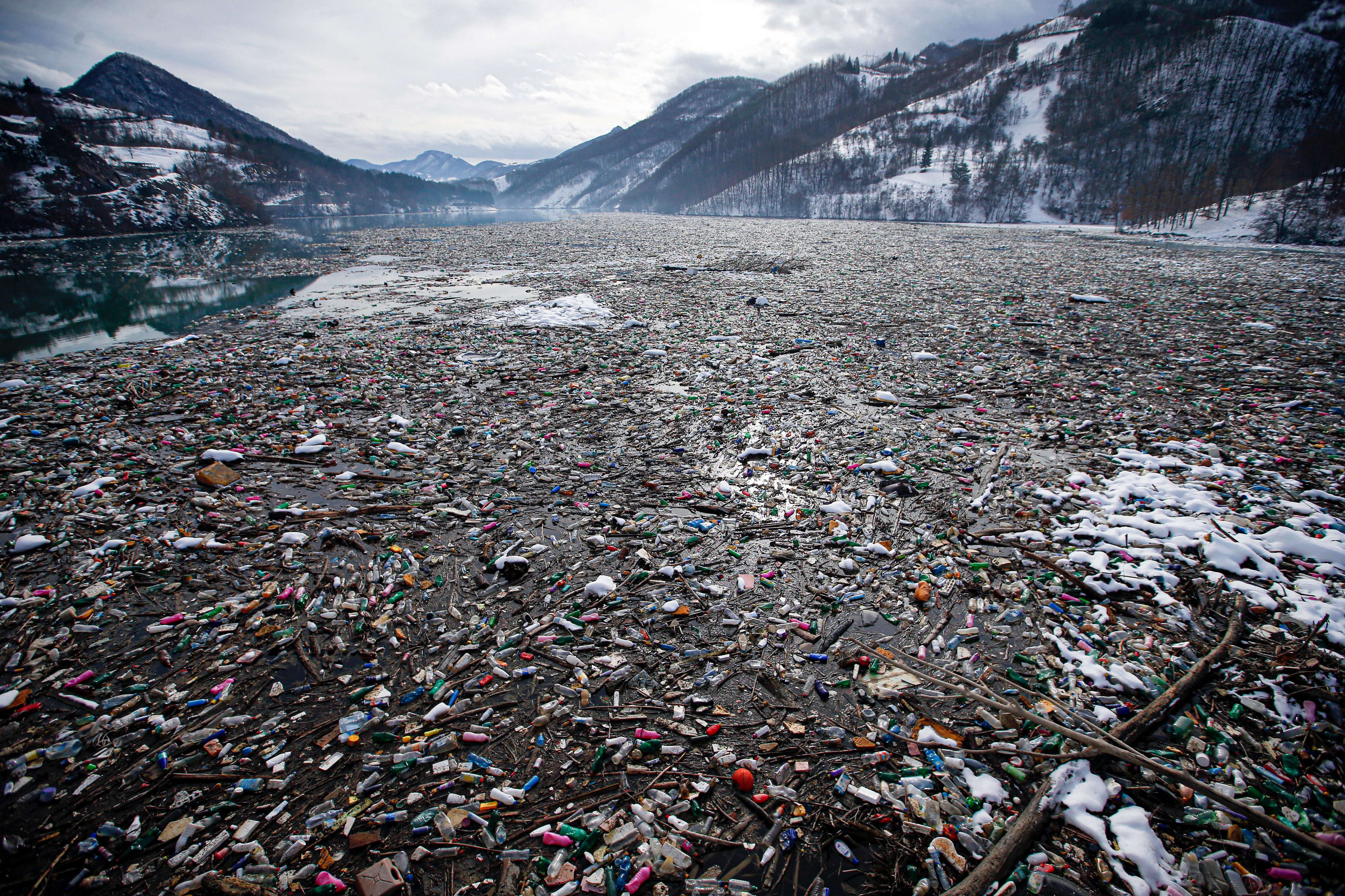 Countries have agreed to tackle plastic pollution