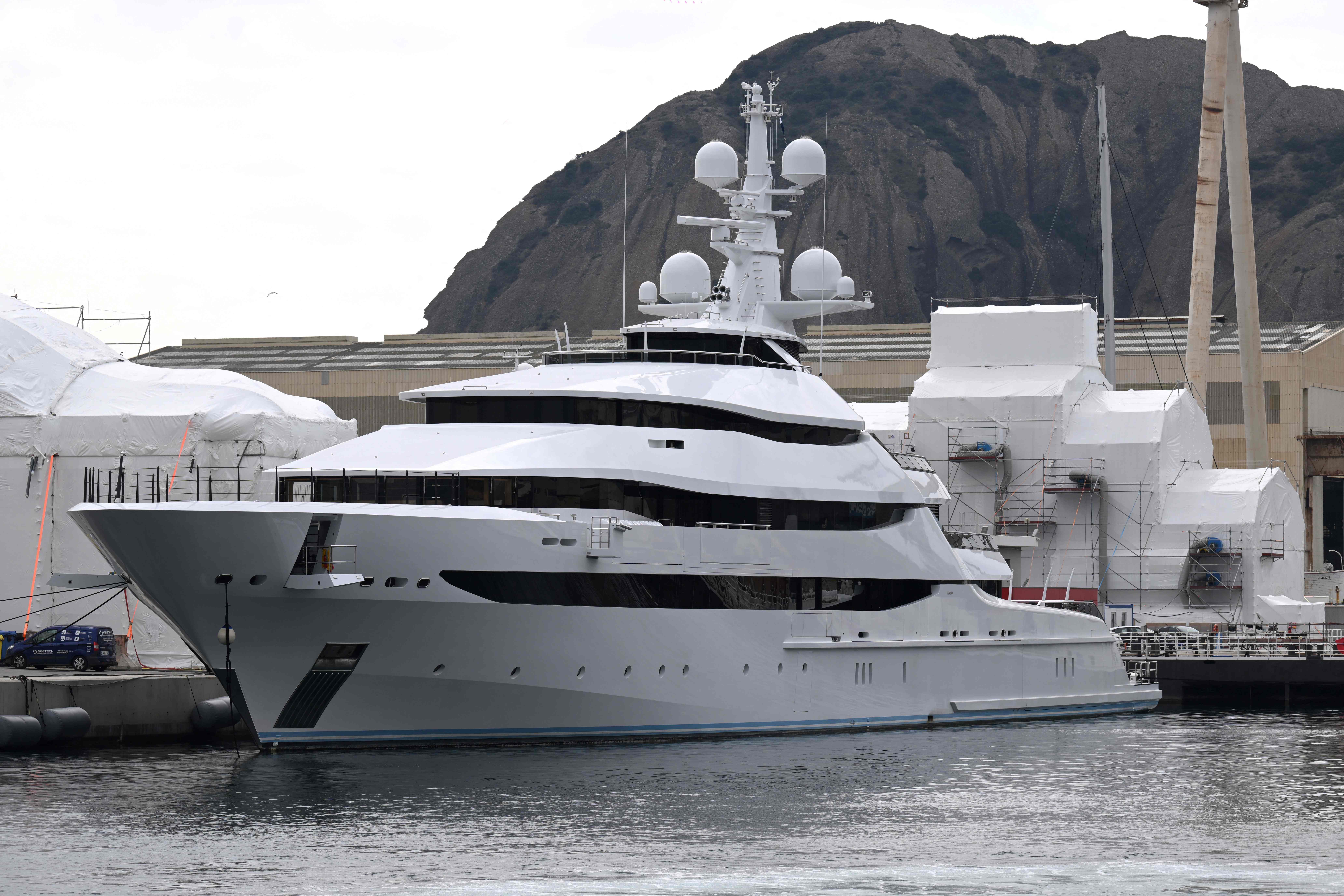 Igor Sechin’s superyacht, Amore Vero'