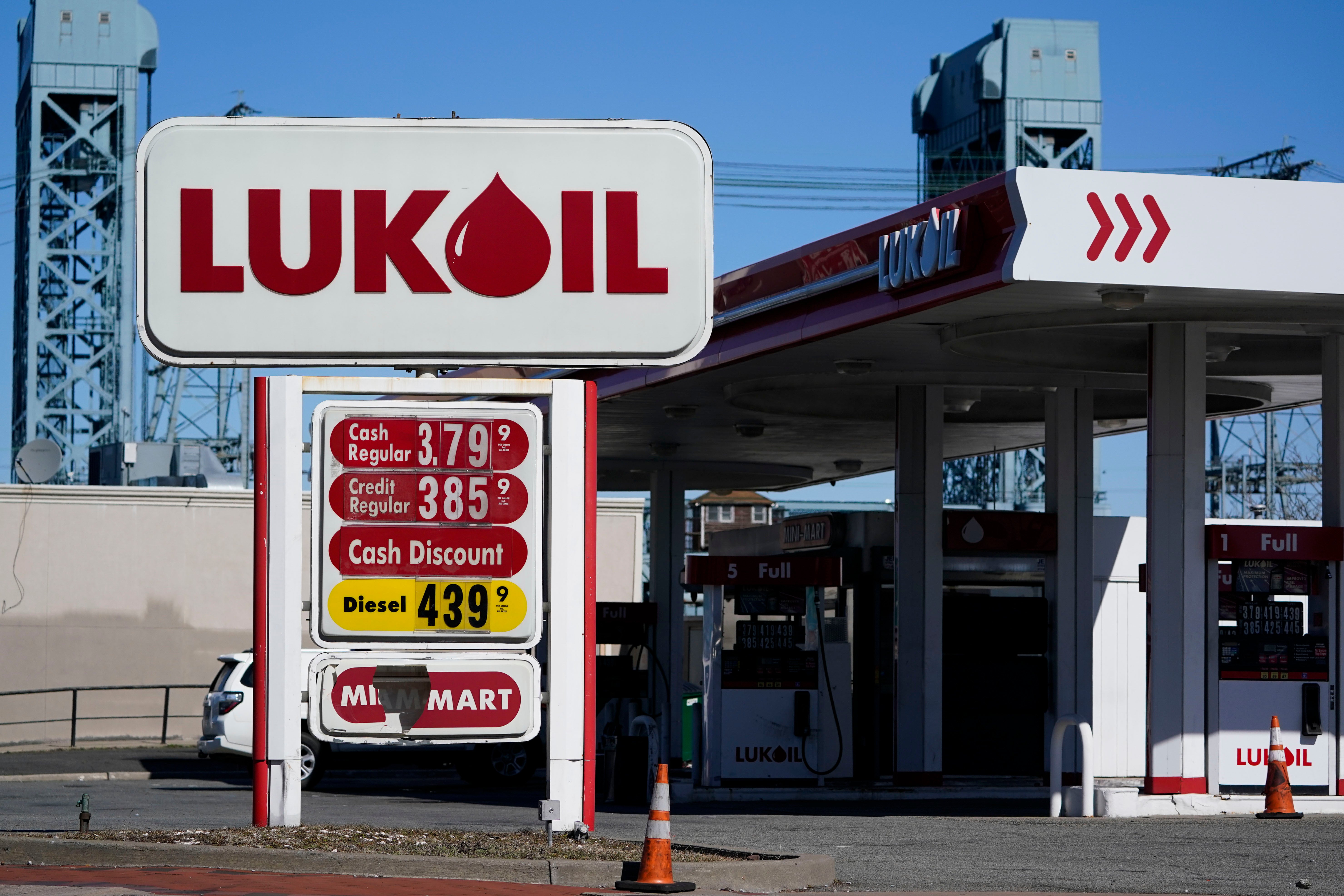 Russia Ukraine War Lukoil Backlash