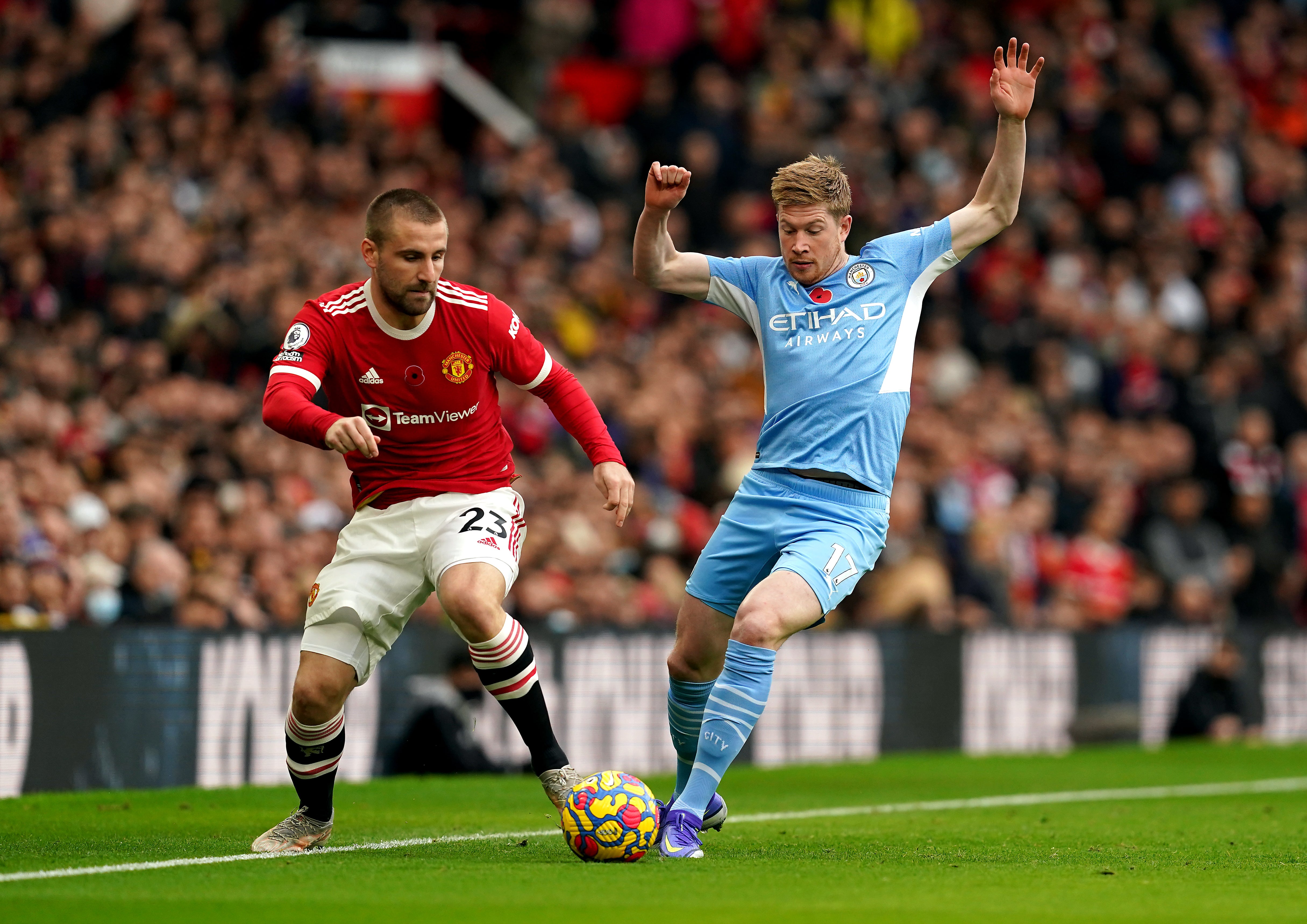 Manchester City host neighbours United on Sunday