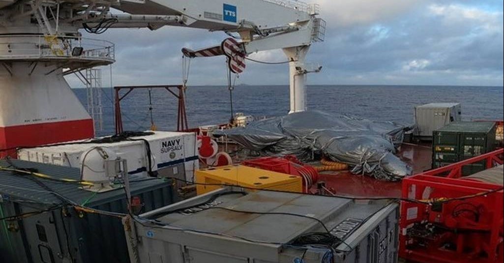 The US Navy has salvaged the $117m fighter jet that crashed into the flight deck of an aircraft carrier before falling into the South China Sea