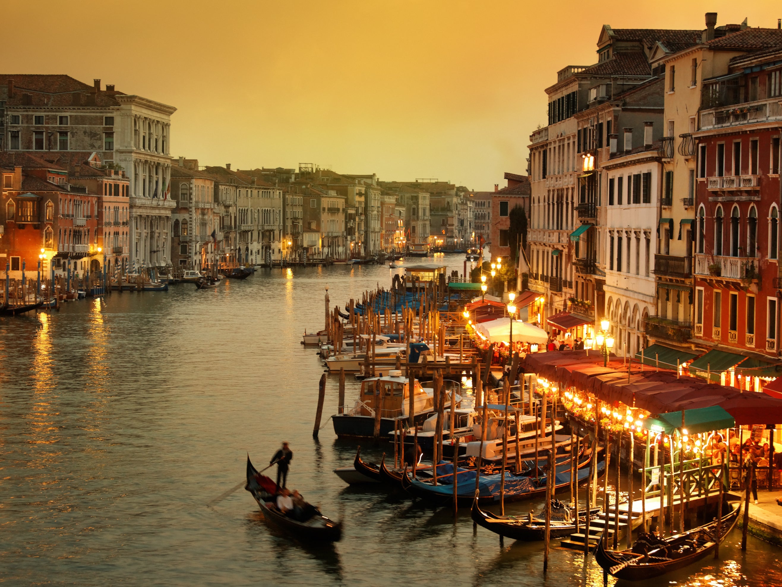 Can you explain the Covid rules for my trip to Venice?