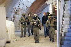 Palestinian shot, killed after stabbing 2 Israeli policemen