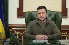 Ukraine news – live: Defiant Zelensky ‘not afraid’ but warns Putin will attack Nato next