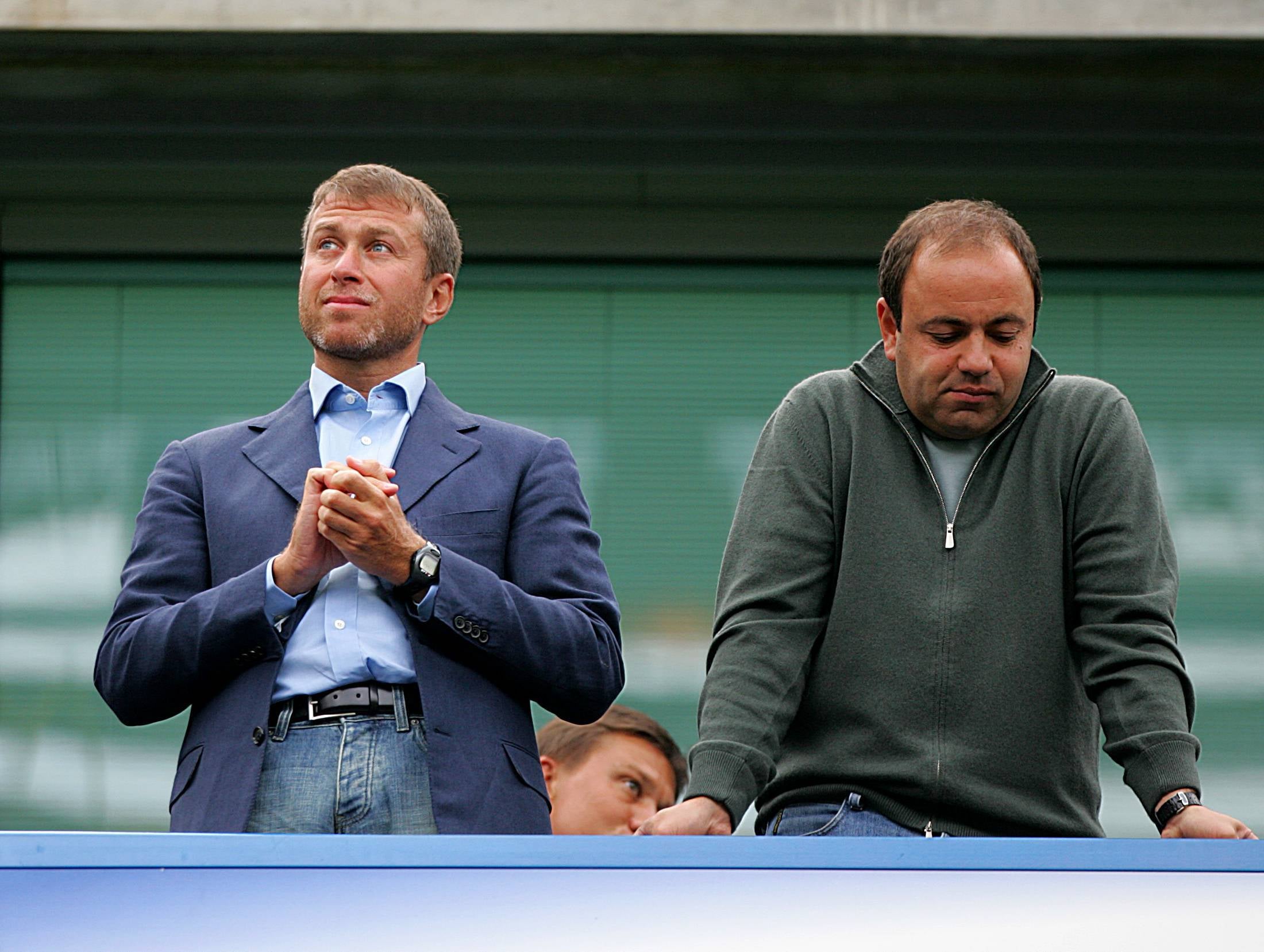 Roman Abramovich with Eugene Shvidler (right)