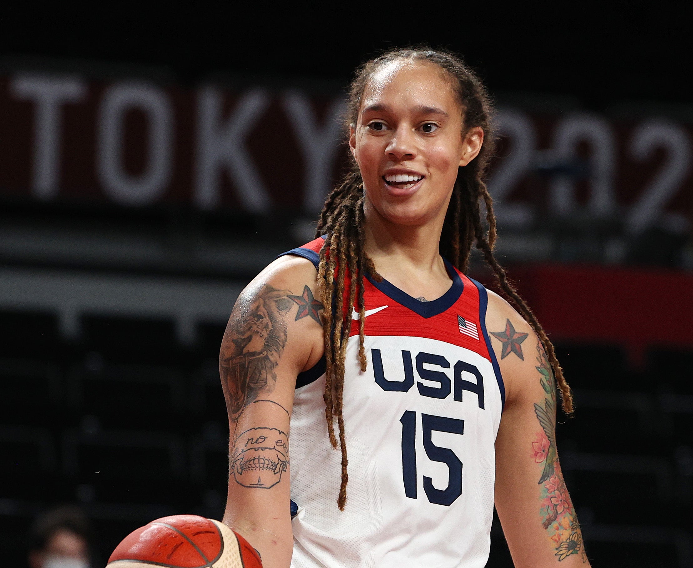 Ms Griner plays for both the Phoenix Mercury and the Russian basketball club UMMC Ekaterinburg