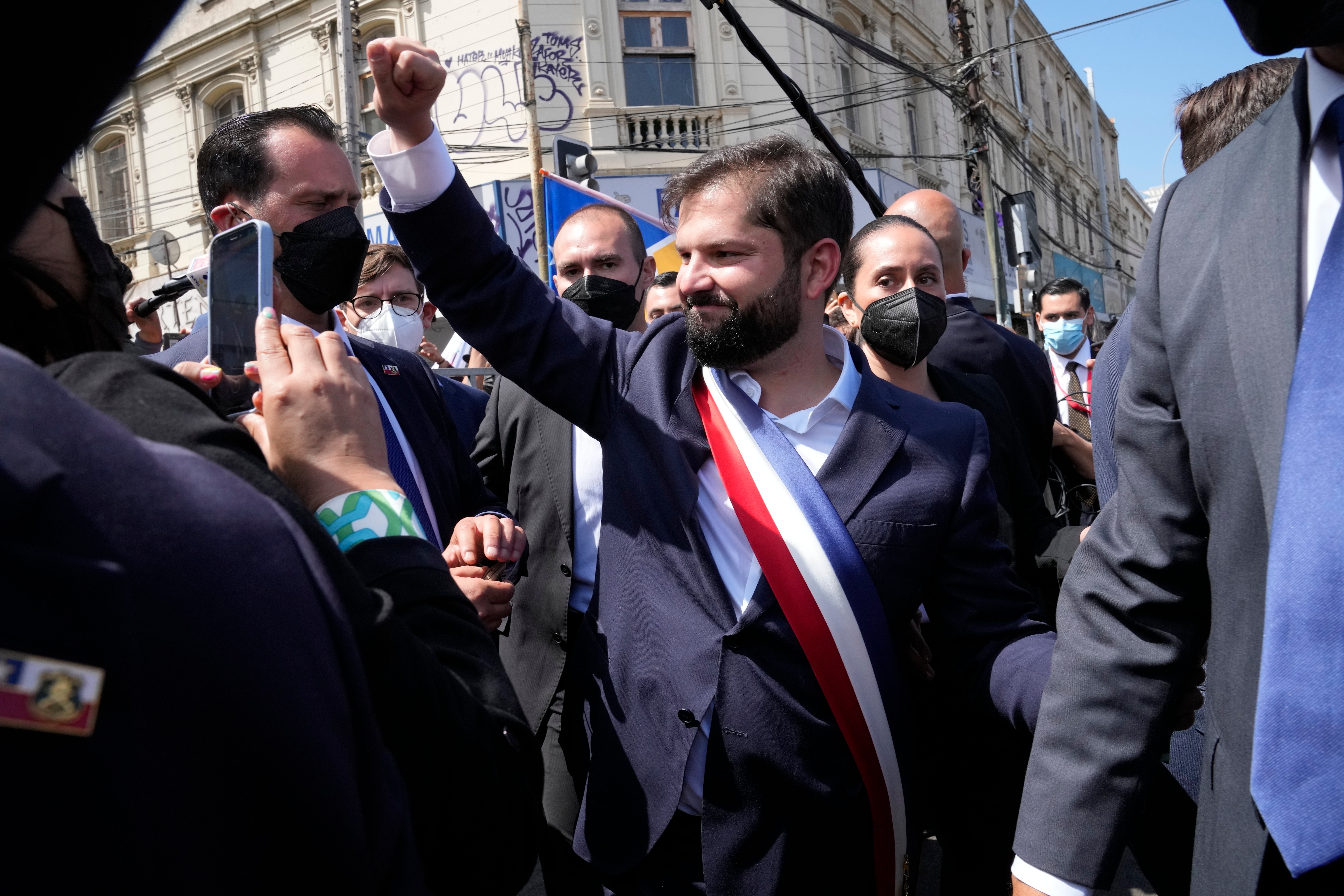 Former student protest leader becomes Chile's president