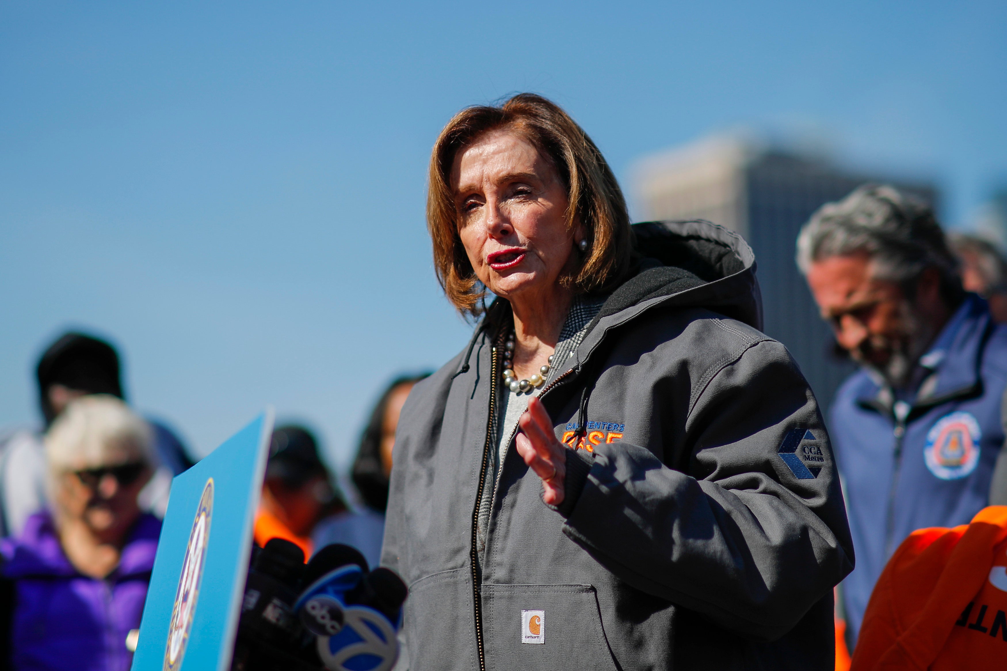 Pelosi pushes to show united Democrats ahead of midterms