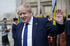 Boris Johnson news – live: UK sanctions 370 more Putin-linked Russians, as PM to ask Saudis for oil boost