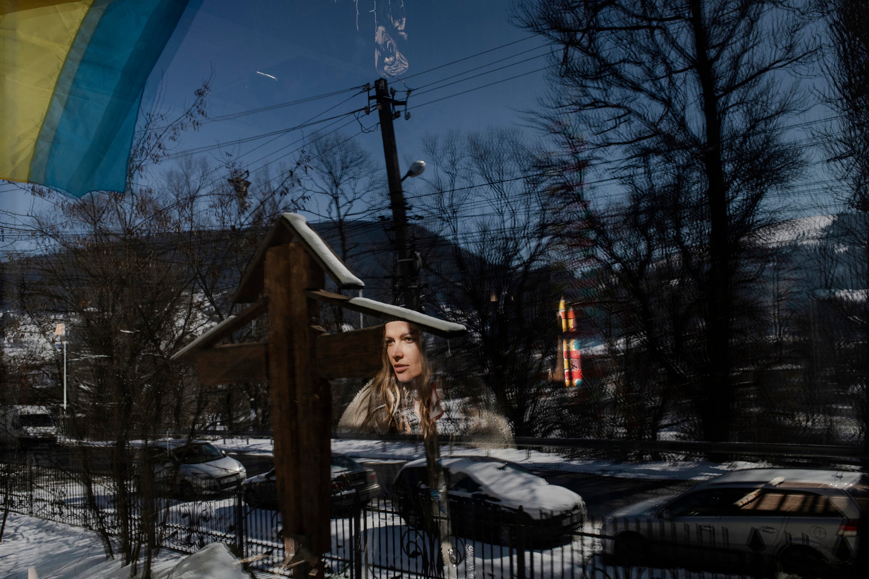 Yuliia Shevchenko and her daughter ran away from Kyiv. Now they are staying in a reception centre for refugees in Verkhovyna