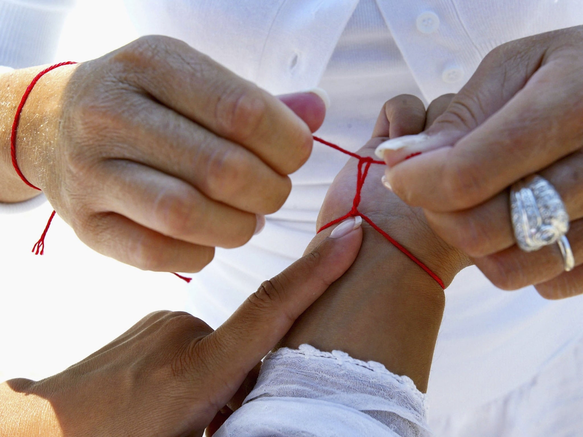 The red string is a hallmark of the Kabbalah school of thought