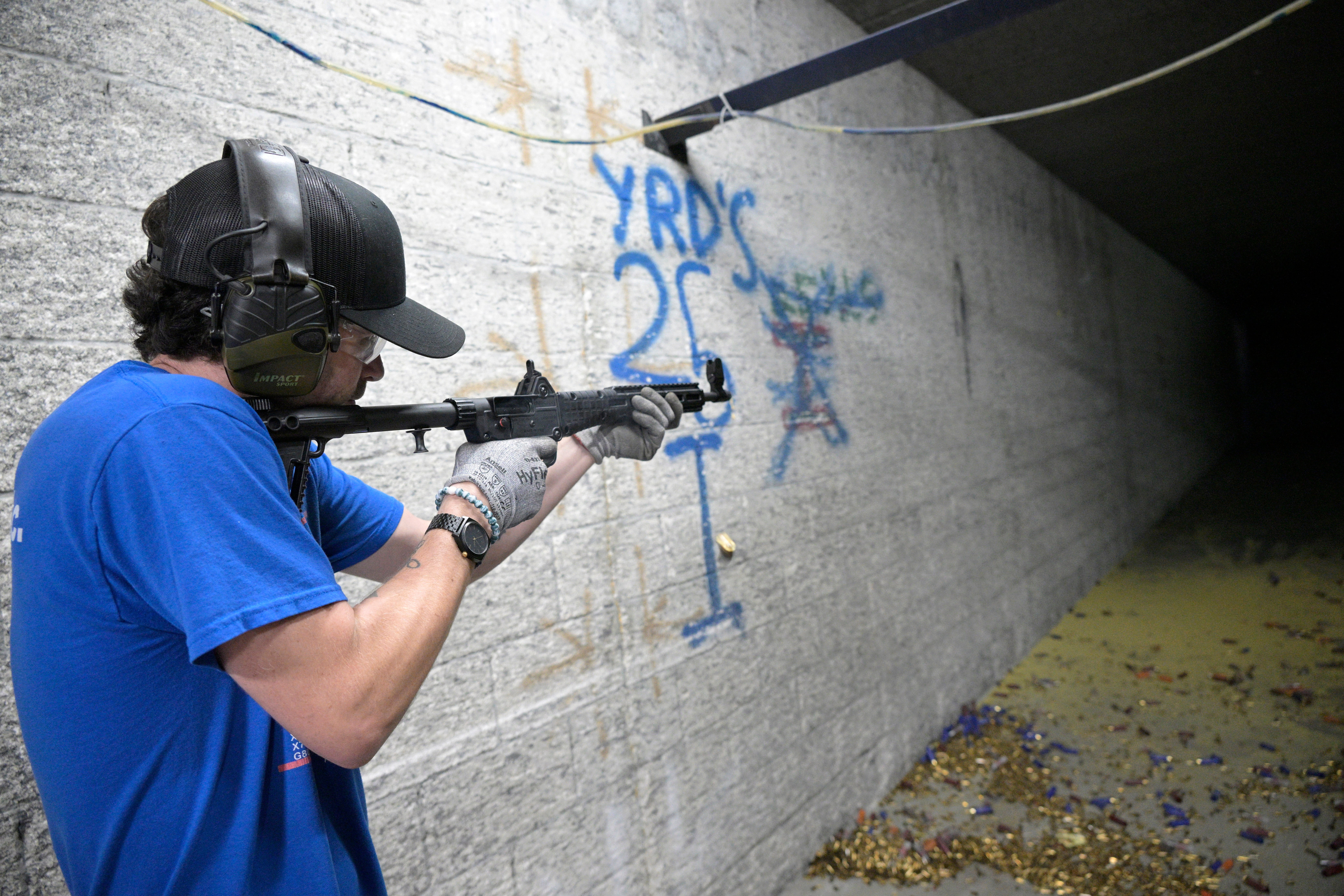 Russia Ukraine War Americans Giving Guns