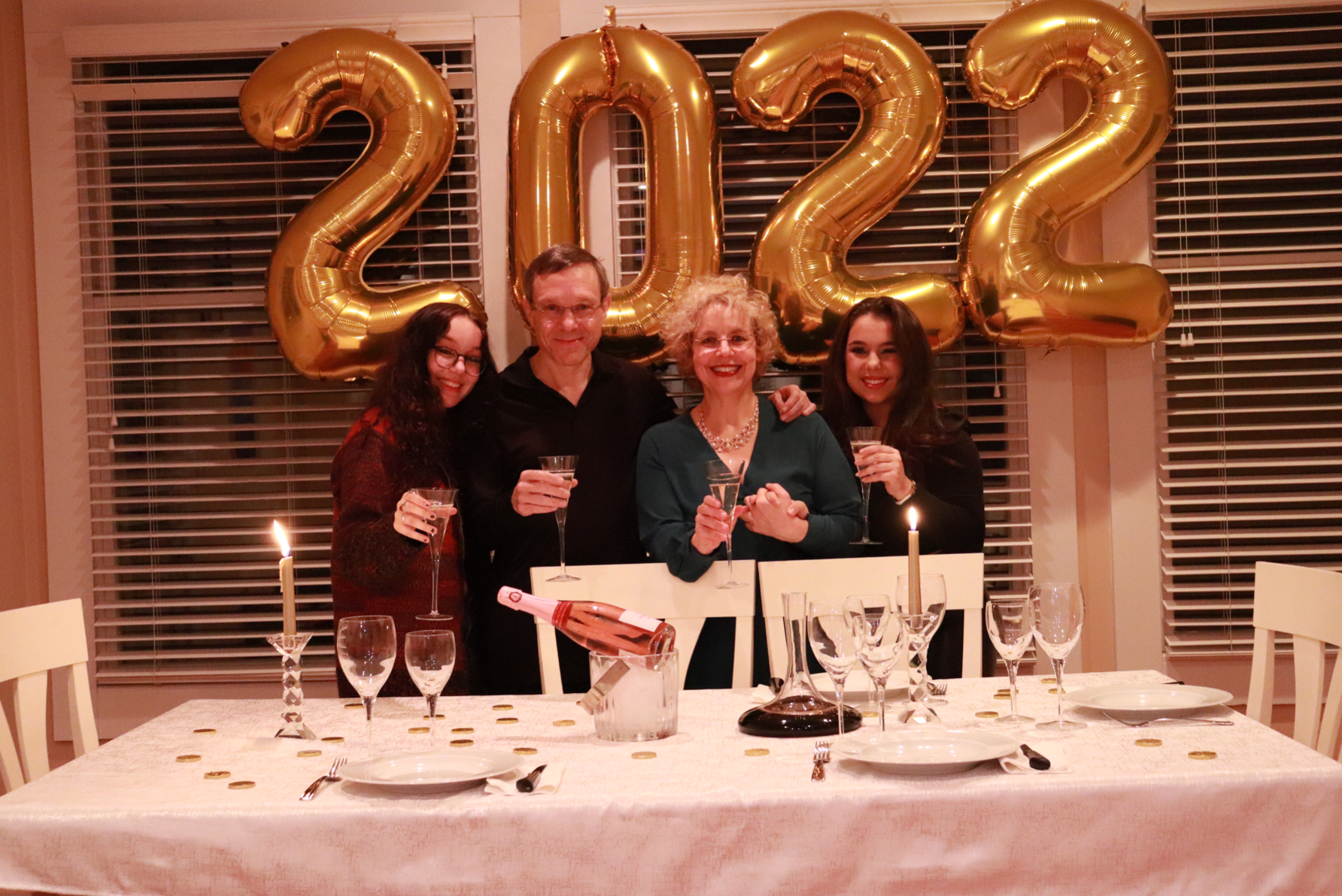 Avi Loeb with his wife Ofrit Liviatan, and daughters Lotem and Klil